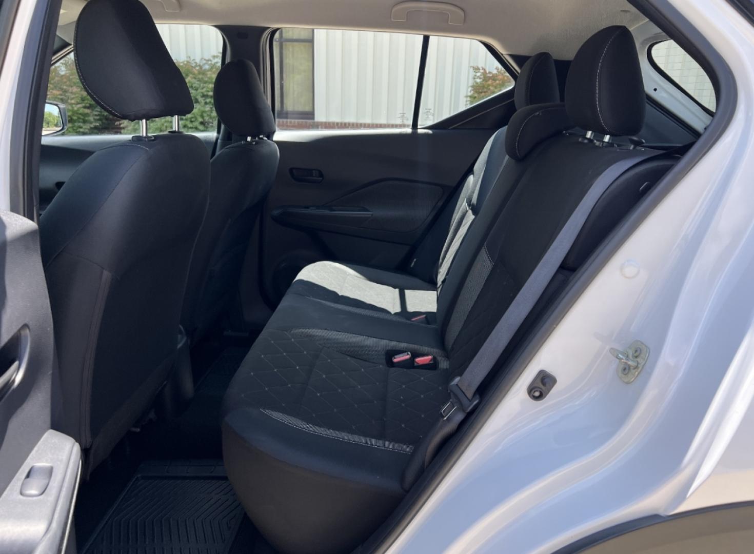 2020 WHITE /Black Cloth Nissan Kicks S (3N1CP5BV3LL) with an 1.6L 4 Cyl. engine, CVT transmission, located at 506 S. Kingshighway, Cape Girardeau, MO, 63703, (573) 235-5000, 37.294994, -89.556206 - 2020 Nissan Kicks S 1-Owner 117xxx miles Front Wheel Drive 1.6L 4 Cyl. Automatic Backup Camera Bluetooth Cruise Power Windows/Locks/Mirrors We have financing available and we accept trades! Fill out a credit application on our website or come by today! If you have any questions, give us a - Photo#14