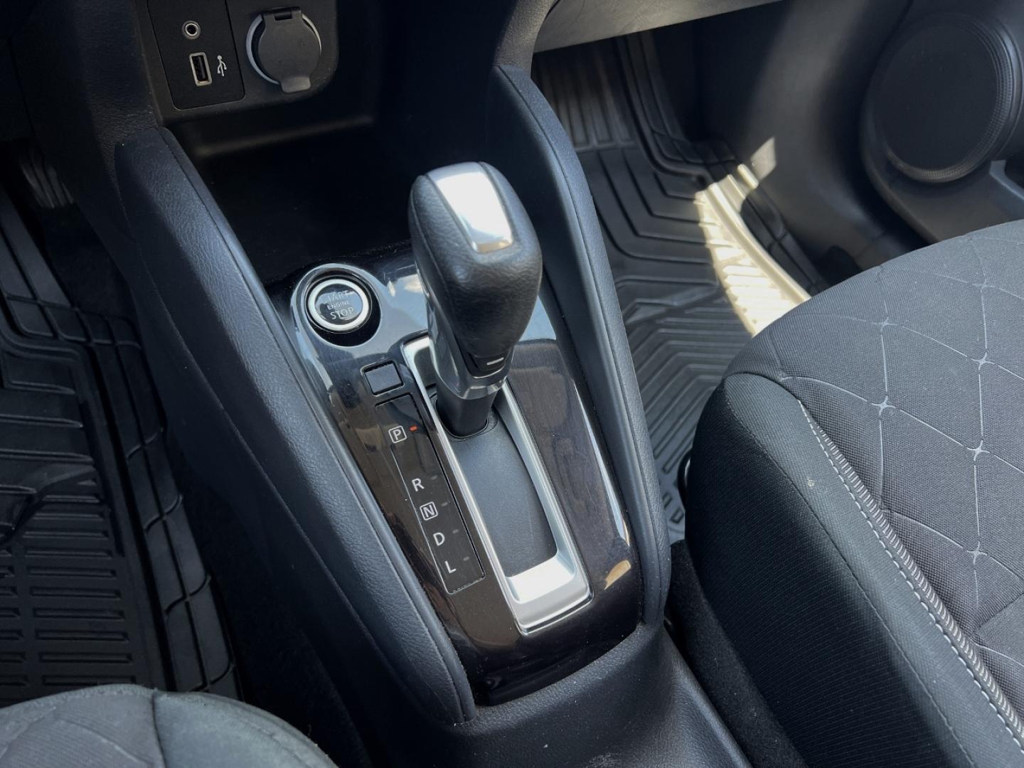 2020 WHITE /Black Cloth Nissan Kicks S (3N1CP5BV3LL) with an 1.6L 4 Cyl. engine, CVT transmission, located at 506 S. Kingshighway, Cape Girardeau, MO, 63703, (573) 235-5000, 37.294994, -89.556206 - 2020 Nissan Kicks S 1-Owner 117xxx miles Front Wheel Drive 1.6L 4 Cyl. Automatic Backup Camera Bluetooth Cruise Power Windows/Locks/Mirrors We have financing available and we accept trades! Fill out a credit application on our website or come by today! If you have any questions, give us a - Photo#20