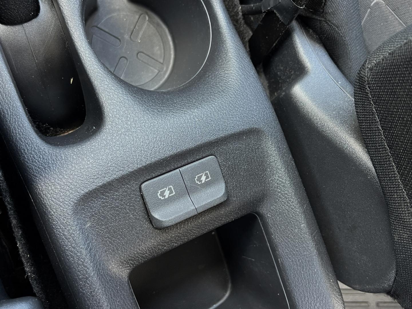 2020 WHITE /Black Cloth Nissan Kicks S (3N1CP5BV3LL) with an 1.6L 4 Cyl. engine, CVT transmission, located at 506 S. Kingshighway, Cape Girardeau, MO, 63703, (573) 235-5000, 37.294994, -89.556206 - 2020 Nissan Kicks S 1-Owner 117xxx miles Front Wheel Drive 1.6L 4 Cyl. Automatic Backup Camera Bluetooth Cruise Power Windows/Locks/Mirrors We have financing available and we accept trades! Fill out a credit application on our website or come by today! If you have any questions, give us a - Photo#27