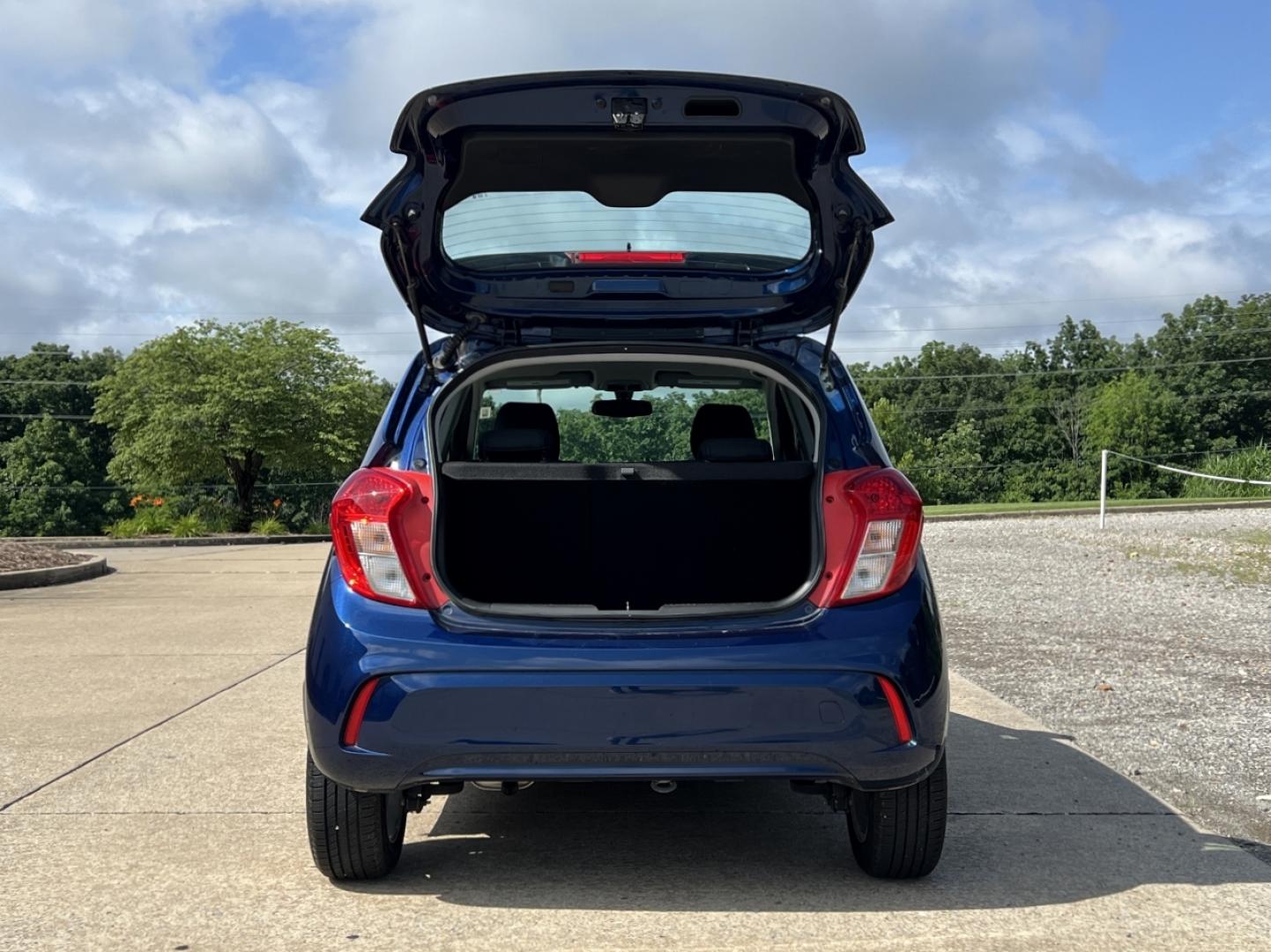 2022 BLUE /Black Cloth Chevrolet Spark 1LT CVT (KL8CD6SA0NC) with an 1.4L 4 Cyl. engine, CVT transmission, located at 2990 Old Orchard Rd., Jackson, MO, 63755, 37.354214, -89.612106 - 2022 Chevrolet Spark LT Local 1-Owner 53xxx miles Front Wheel Drive 1.4L 4 Cyl. Automatic Backup Camera Bluetooth Cruise Power Windows/Locks/Mirrors We have financing available and we accept trades! Fill out a credit application on our website or come by today! If you have any questions, - Photo#16