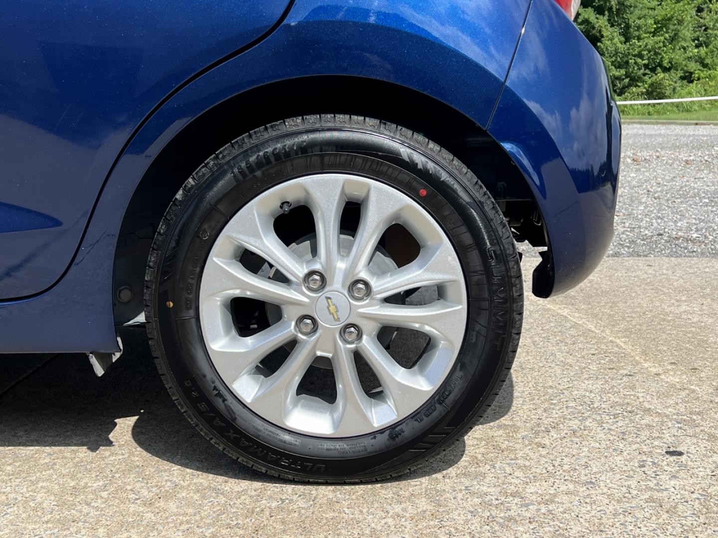 2022 BLUE /Black Cloth Chevrolet Spark 1LT CVT (KL8CD6SA0NC) with an 1.4L 4 Cyl. engine, CVT transmission, located at 2990 Old Orchard Rd., Jackson, MO, 63755, 37.354214, -89.612106 - 2022 Chevrolet Spark LT Local 1-Owner 53xxx miles Front Wheel Drive 1.4L 4 Cyl. Automatic Backup Camera Bluetooth Cruise Power Windows/Locks/Mirrors We have financing available and we accept trades! Fill out a credit application on our website or come by today! If you have any questions, - Photo#32
