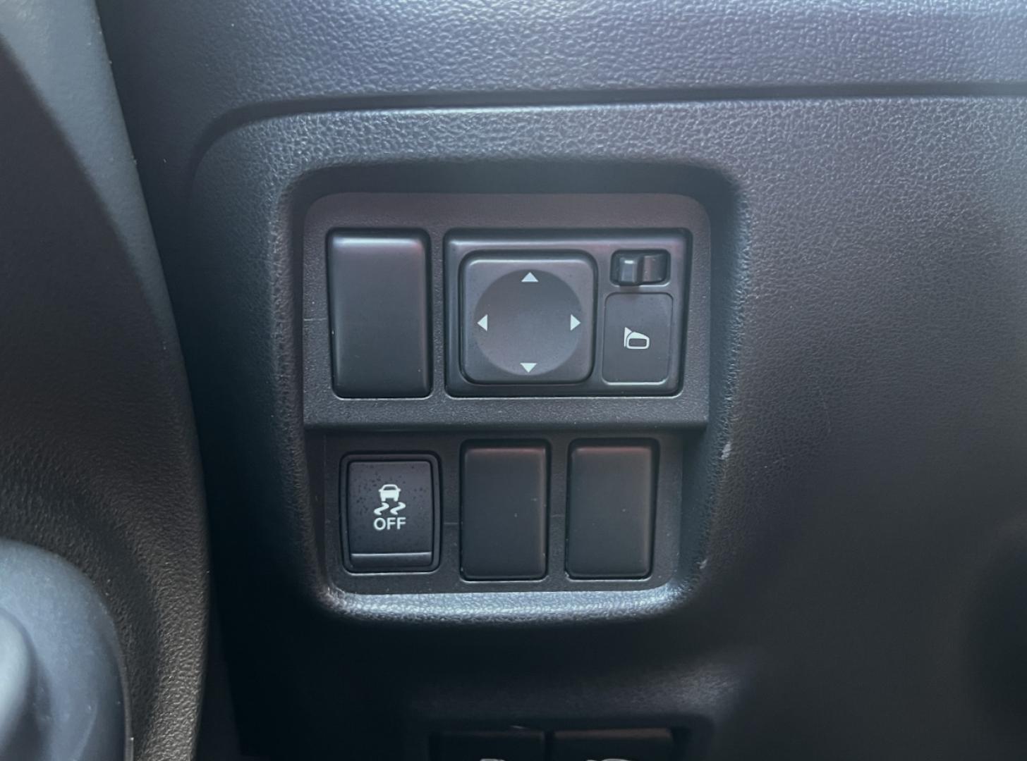 2016 GRAY /Black Leather Nissan Juke SL FWD (JN8AF5MR3GT) with an 1.6L 4 Cyl. Turbo engine, CVT transmission, located at 506 S. Kingshighway, Cape Girardeau, MO, 63703, (573) 235-5000, 37.294991, -89.553635 - 2016 Nissan Juke SL 107xxx miles Front Wheel Drive 1.6L 4 Cyl. Automatic Leather Navigation Backup Camera Sunroof Bluetooth Cruise Power Windows/Locks/Mirrors We have financing available and we accept trades! Fill out a credit application on our website or come by today! If you have any - Photo#28