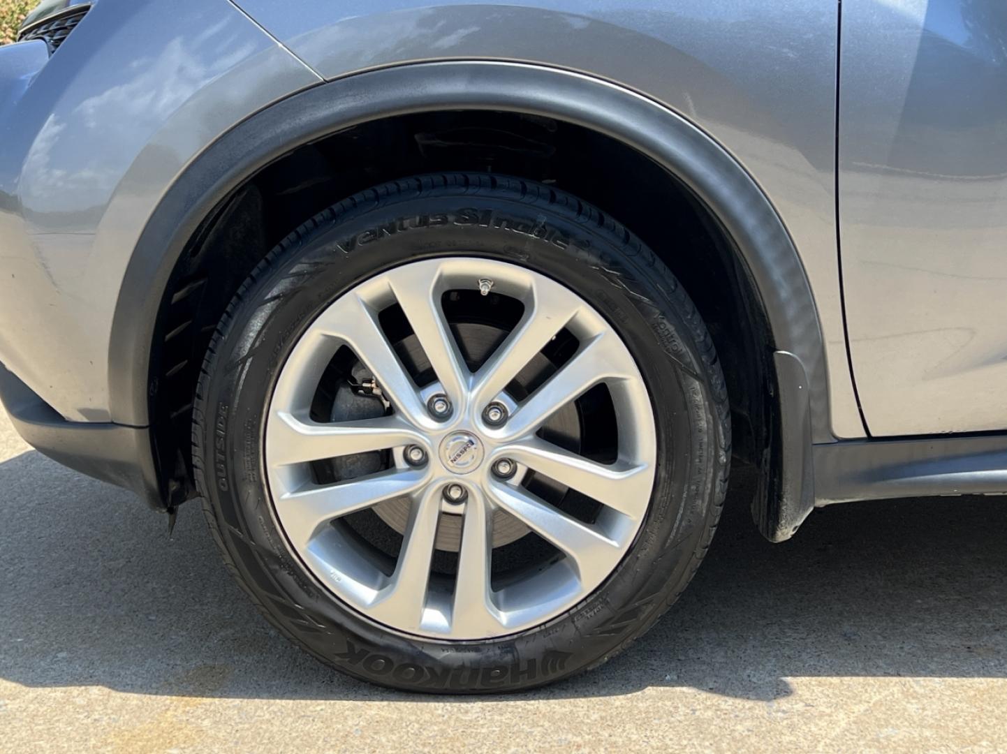 2016 GRAY /Black Leather Nissan Juke SL FWD (JN8AF5MR3GT) with an 1.6L 4 Cyl. Turbo engine, CVT transmission, located at 506 S. Kingshighway, Cape Girardeau, MO, 63703, (573) 235-5000, 37.294991, -89.553635 - 2016 Nissan Juke SL 107xxx miles Front Wheel Drive 1.6L 4 Cyl. Automatic Leather Navigation Backup Camera Sunroof Bluetooth Cruise Power Windows/Locks/Mirrors We have financing available and we accept trades! Fill out a credit application on our website or come by today! If you have any - Photo#35