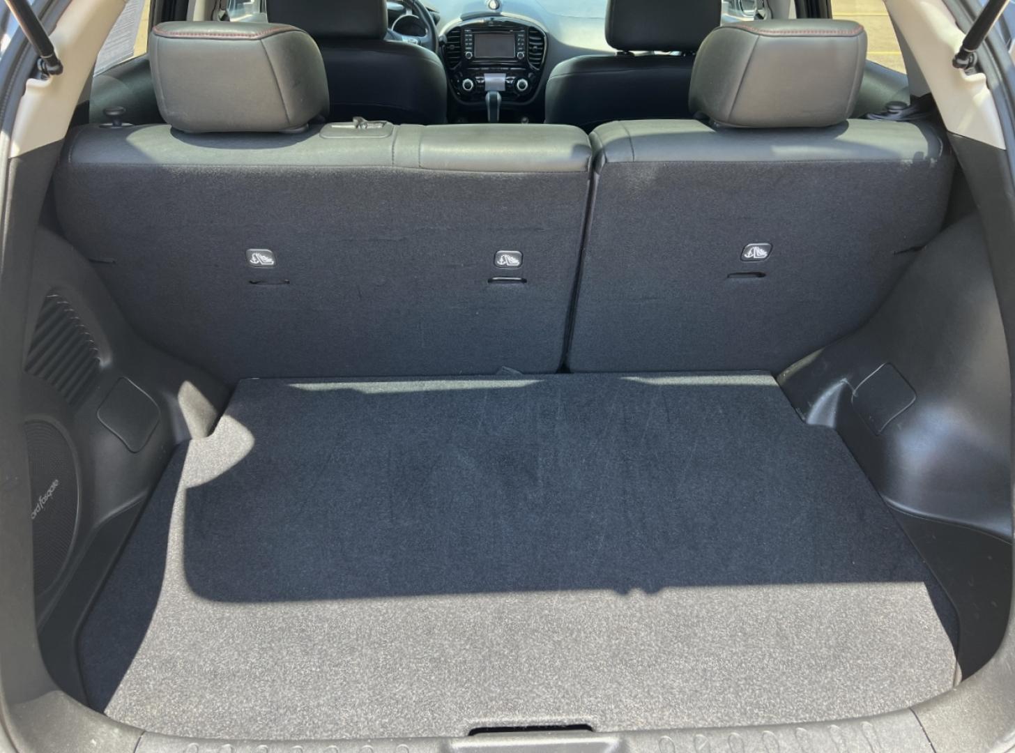 2016 GRAY /Black Leather Nissan Juke SL FWD (JN8AF5MR3GT) with an 1.6L 4 Cyl. Turbo engine, CVT transmission, located at 506 S. Kingshighway, Cape Girardeau, MO, 63703, (573) 235-5000, 37.294991, -89.553635 - 2016 Nissan Juke SL 107xxx miles Front Wheel Drive 1.6L 4 Cyl. Automatic Leather Navigation Backup Camera Sunroof Bluetooth Cruise Power Windows/Locks/Mirrors We have financing available and we accept trades! Fill out a credit application on our website or come by today! If you have any - Photo#19