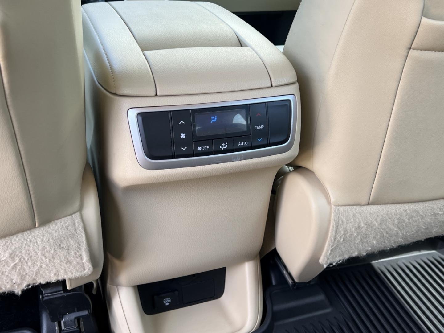 2015 WHITE /Tan Leather Toyota Highlander Limited AWD V6 (5TDDKRFH5FS) with an 3.5L V6 engine, Automatic transmission, located at 2990 Old Orchard Rd., Jackson, MO, 63755, 37.354214, -89.612106 - 2015 Toyota Highlander Limited 166xxx miles All Wheel Drive 3.5L V6 Automatic Leather 3rd Row Navigation Power/Heated/Cooled Seats Backup Camera Sunroof Bluetooth Cruise Power Windows/Locks/Mirrors We have financing available and we accept trades! Fill out a credit application on our w - Photo#37