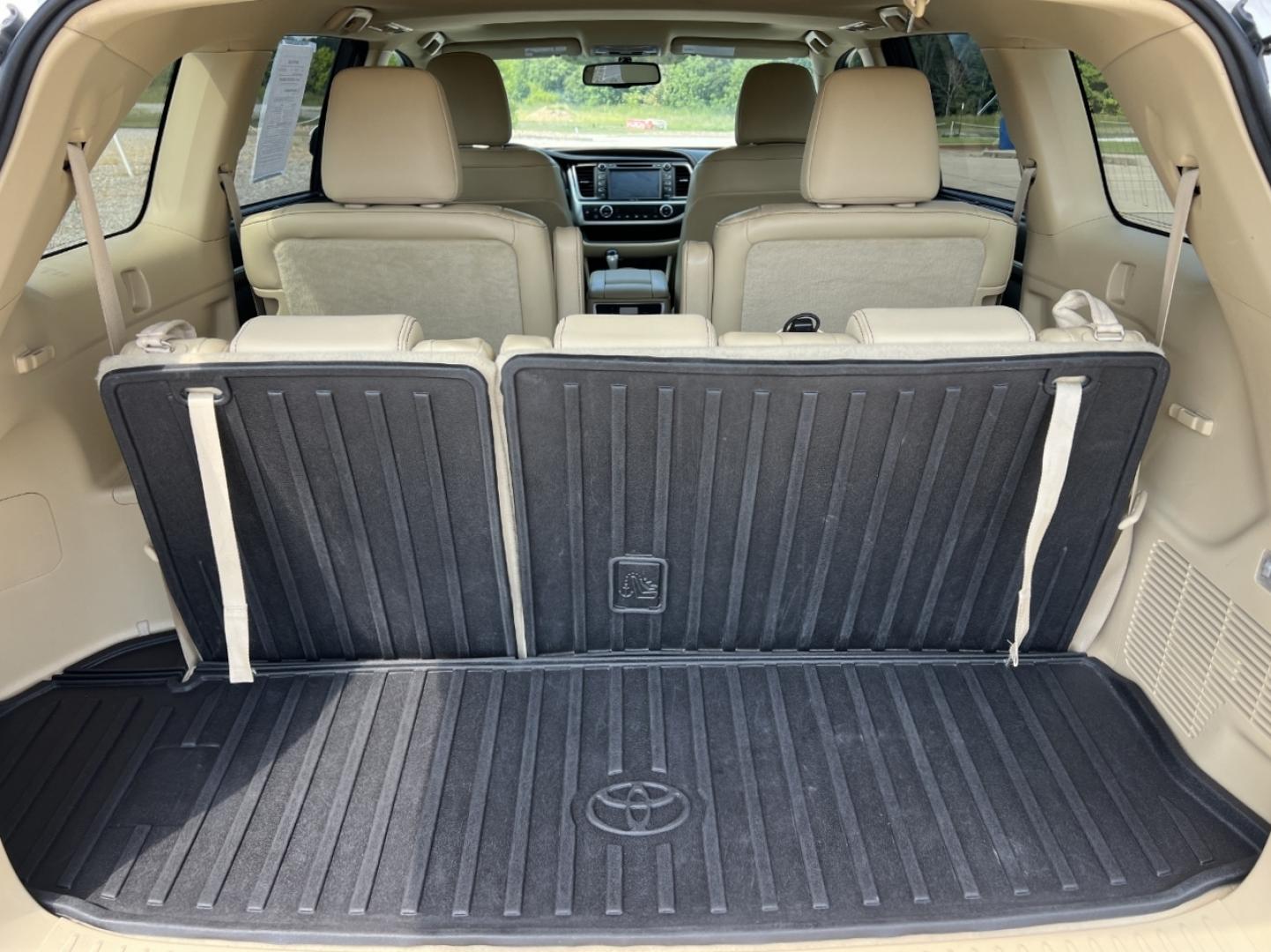 2015 WHITE /Tan Leather Toyota Highlander Limited AWD V6 (5TDDKRFH5FS) with an 3.5L V6 engine, Automatic transmission, located at 2990 Old Orchard Rd., Jackson, MO, 63755, 37.354214, -89.612106 - 2015 Toyota Highlander Limited 166xxx miles All Wheel Drive 3.5L V6 Automatic Leather 3rd Row Navigation Power/Heated/Cooled Seats Backup Camera Sunroof Bluetooth Cruise Power Windows/Locks/Mirrors We have financing available and we accept trades! Fill out a credit application on our w - Photo#22