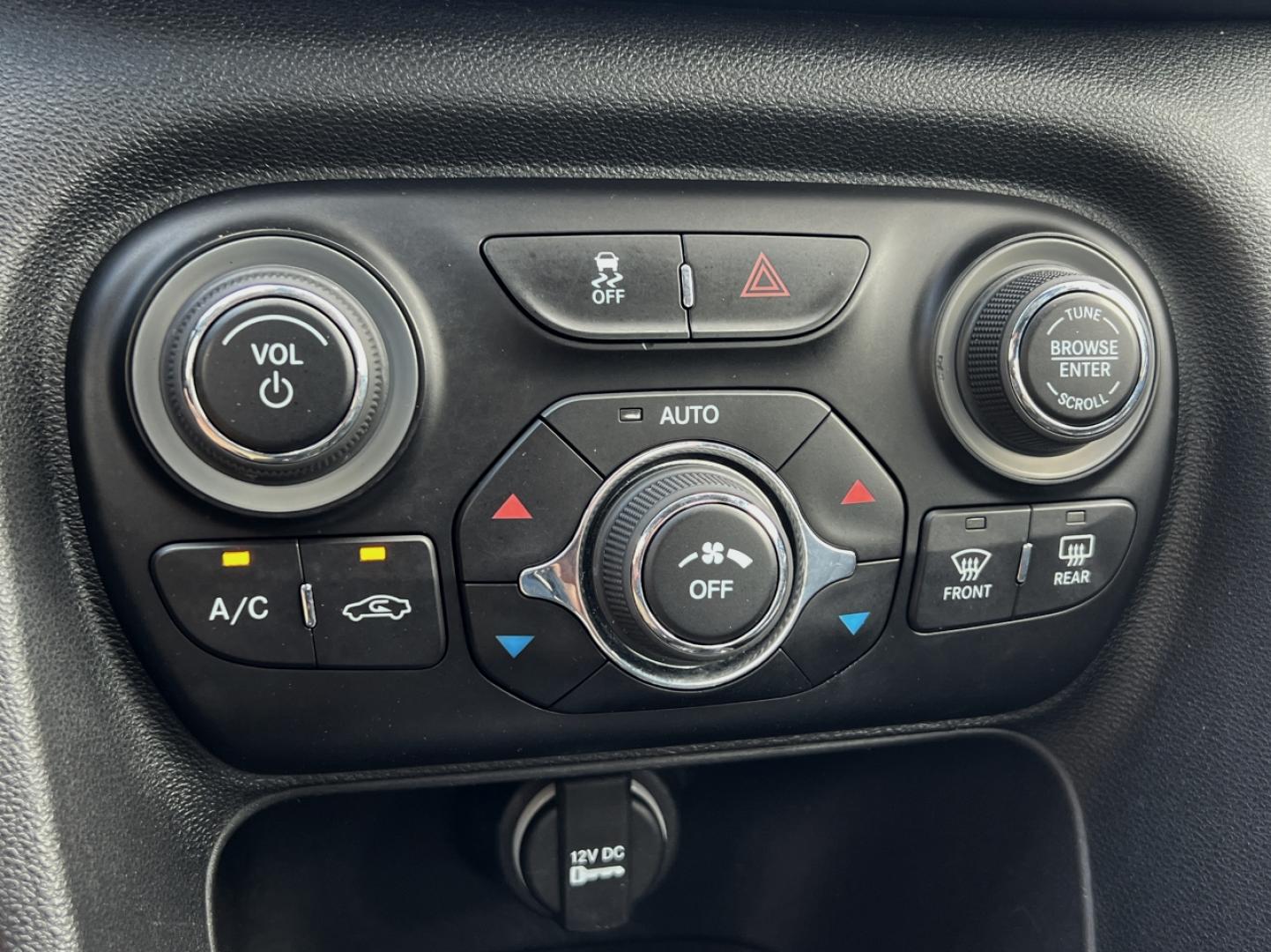 2014 RED /Black Leather Dodge Dart GT (1C3CDFEB5ED) with an 2.4L 4 Cyl. engine, Automatic transmission, located at 506 S. Kingshighway, Cape Girardeau, MO, 63703, (573) 235-5000, 37.294991, -89.553635 - 2014 Dodge Dart GT 114xxx miles Front Wheel Drive 2.4L 4 Cyl. Automatic Leather Backup Camera Power Driver Seat Heated Seats Heated Steering Wheel Sunroof Bluetooth Remote Start Cruise Power Windows/Locks/Mirrors We have financing available and we accept trades! Fill out a credit appl - Photo#28