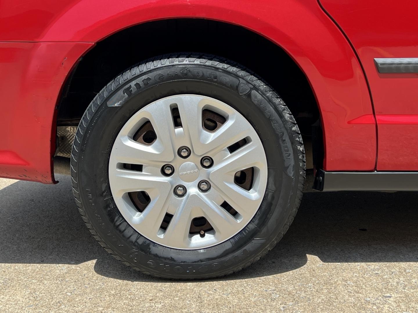2014 RED /Black Cloth Dodge Grand Caravan SE (2C4RDGBG2ER) with an 3.6L V6 engine, Automatic transmission, located at 2990 Old Orchard Rd., Jackson, MO, 63755, 37.354214, -89.612106 - 2014 Dodge Grand Caravan SE 163xxx miles Front Wheel Drive 3.6L V6 Automatic 3rd Row Cruise Power Windows/Locks/Mirrors We have financing available and we accept trades! Fill out a credit application on our website or come by today! If you have any questions, give us a call at (573) 204-777 - Photo#31