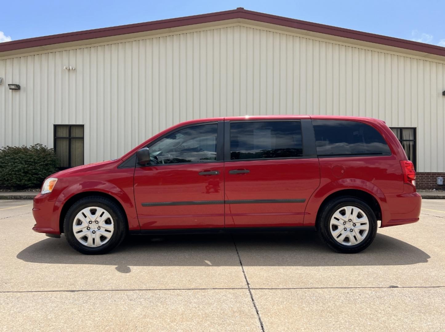 2014 RED /Black Cloth Dodge Grand Caravan SE (2C4RDGBG2ER) with an 3.6L V6 engine, Automatic transmission, located at 2990 Old Orchard Rd., Jackson, MO, 63755, 37.354214, -89.612106 - 2014 Dodge Grand Caravan SE 163xxx miles Front Wheel Drive 3.6L V6 Automatic 3rd Row Cruise Power Windows/Locks/Mirrors We have financing available and we accept trades! Fill out a credit application on our website or come by today! If you have any questions, give us a call at (573) 204-777 - Photo#3