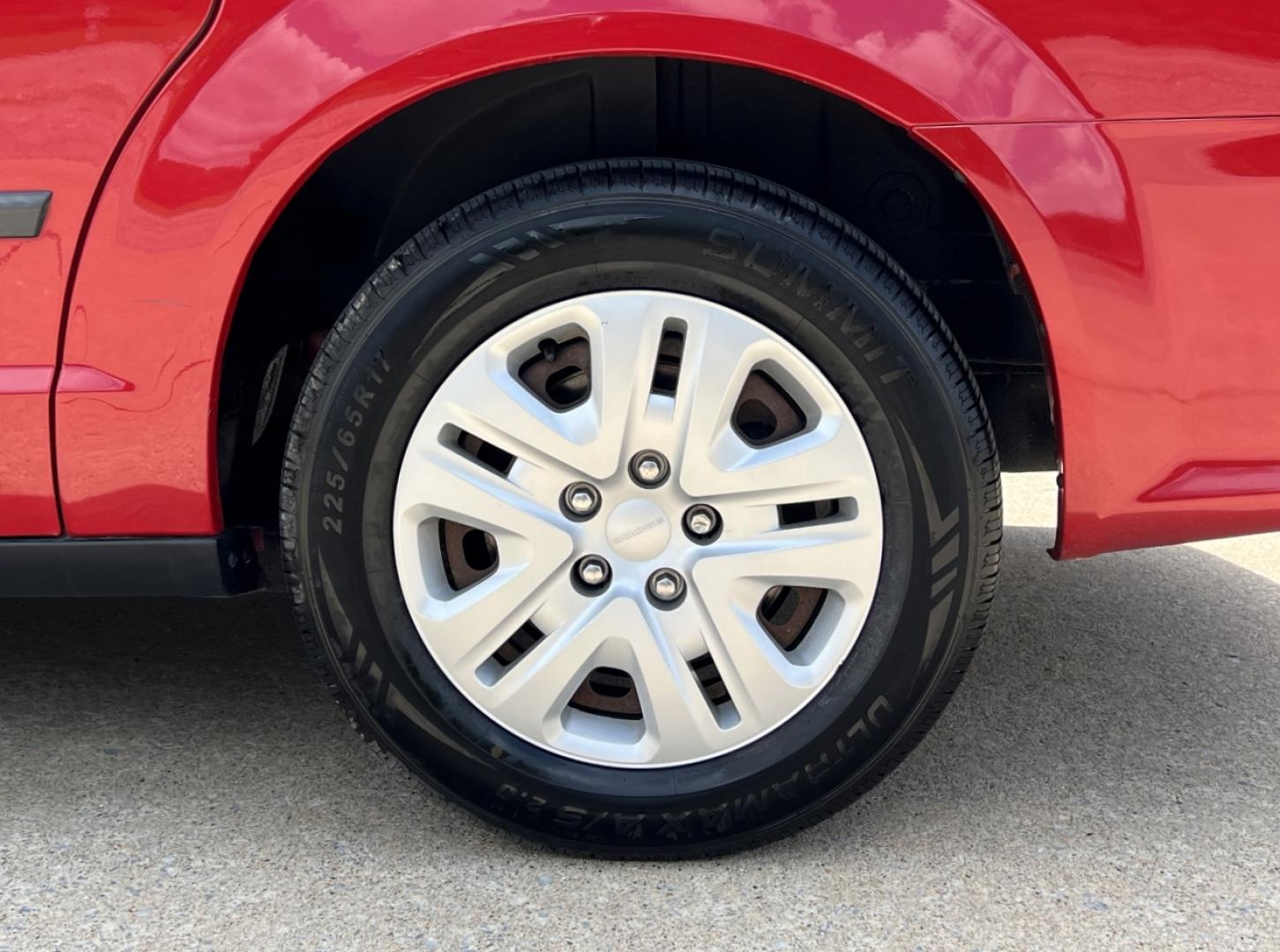 2014 RED /Black Cloth Dodge Grand Caravan SE (2C4RDGBG2ER) with an 3.6L V6 engine, Automatic transmission, located at 2990 Old Orchard Rd., Jackson, MO, 63755, 37.354214, -89.612106 - 2014 Dodge Grand Caravan SE 163xxx miles Front Wheel Drive 3.6L V6 Automatic 3rd Row Cruise Power Windows/Locks/Mirrors We have financing available and we accept trades! Fill out a credit application on our website or come by today! If you have any questions, give us a call at (573) 204-777 - Photo#30