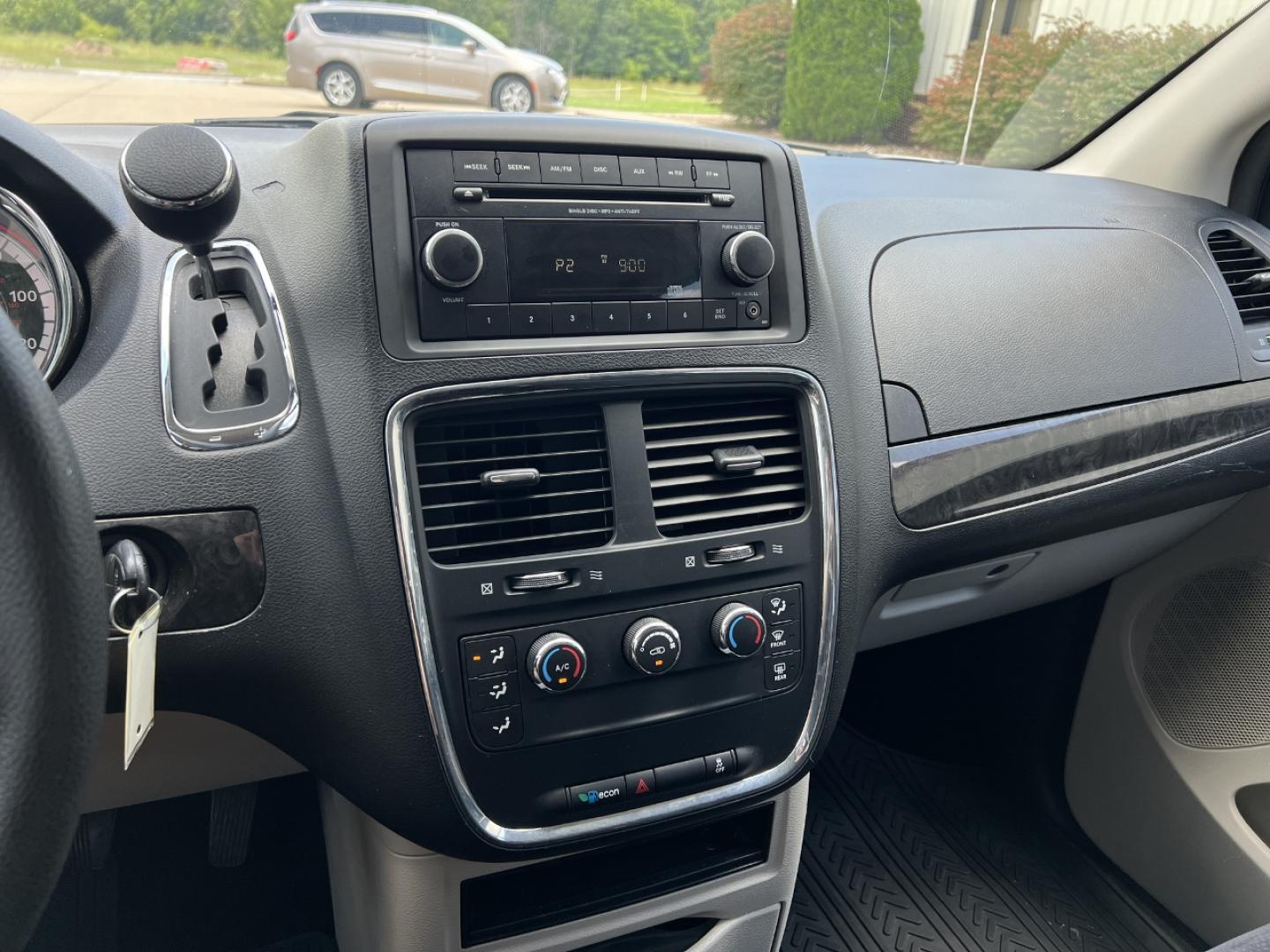 2014 RED /Black Cloth Dodge Grand Caravan SE (2C4RDGBG2ER) with an 3.6L V6 engine, Automatic transmission, located at 2990 Old Orchard Rd., Jackson, MO, 63755, 37.354214, -89.612106 - 2014 Dodge Grand Caravan SE 163xxx miles Front Wheel Drive 3.6L V6 Automatic 3rd Row Cruise Power Windows/Locks/Mirrors We have financing available and we accept trades! Fill out a credit application on our website or come by today! If you have any questions, give us a call at (573) 204-777 - Photo#20