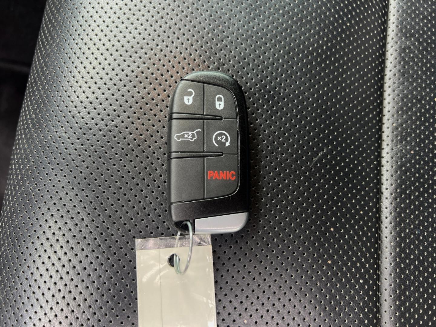2017 BLACK /Black Leather Jeep Grand Cherokee Limited 2WD (1C4RJEBG6HC) with an 3.6L V6 engine, Automatic transmission, located at 506 S. Kingshighway, Cape Girardeau, MO, 63703, (573) 235-5000, 37.294991, -89.553635 - 2017 Jeep Grand Cherokee Limited 152xxx miles Rear Wheel Drive 3.6L V6 Automatic Leather Navigation Power/Heated/Cooled Seats Heated Rear Seats Heated Steering Wheel Backup Camera Sunroof Bluetooth Remote Start Cruise Power Windows/Locks/Mirrors We have financing available and we acc - Photo#8