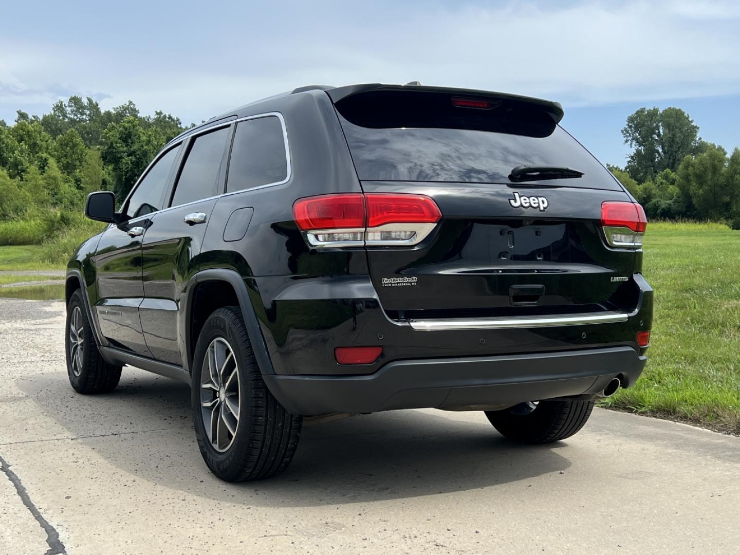 2017 BLACK /Black Leather Jeep Grand Cherokee Limited 2WD (1C4RJEBG6HC) with an 3.6L V6 engine, Automatic transmission, located at 506 S. Kingshighway, Cape Girardeau, MO, 63703, (573) 235-5000, 37.294991, -89.553635 - 2017 Jeep Grand Cherokee Limited 152xxx miles Rear Wheel Drive 3.6L V6 Automatic Leather Navigation Power/Heated/Cooled Seats Heated Rear Seats Heated Steering Wheel Backup Camera Sunroof Bluetooth Remote Start Cruise Power Windows/Locks/Mirrors We have financing available and we acc - Photo#13