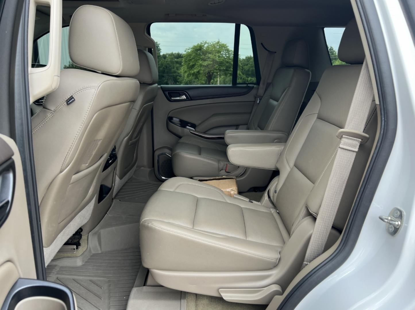 2016 WHITE /Tan Leather GMC Yukon SLT 2WD (1GKS1BKC4GR) with an 5.3L V8 engine, Automatic transmission, located at 506 S. Kingshighway, Cape Girardeau, MO, 63703, (573) 235-5000, 37.294991, -89.553635 - 2016 GMC Yukon SLT 151xxx miles Rear Wheel Drive 5.3L V8 Automatic Leather 3rd Row Navigation Rear Entertainment Power/Heated/Cooled Seats Heated Rear Seats Backup Camera Sunroof Bluetooth Remote Start Cruise Power Windows/Locks/Mirrors We have financing available and we accept trad - Photo#21