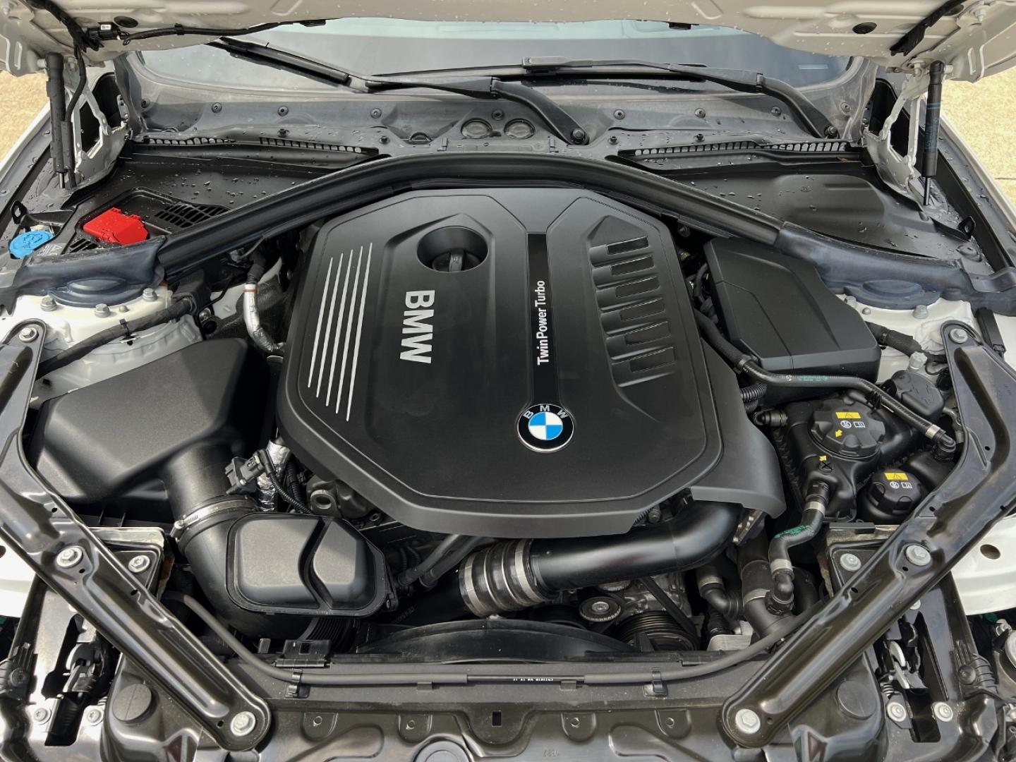 2018 WHITE /Blue Leather BMW 4-Series 440i convertible (WBA4Z7C58JE) with an 3.0L V6 DOHC 24V engine, Automatic transmission, located at 2990 Old Orchard Rd., Jackson, MO, 63755, 37.354214, -89.612106 - 2018 BMW 440i Only 45xxx miles All Wheel Drive 3.0L I6 Automatic Leather Navigation Power/Heated Seats Backup Camera Bluetooth Cruise Power Windows/Locks/Mirrors We have financing available and we accept trades! Fill out a credit application on our website or come by today! If you have - Photo#35