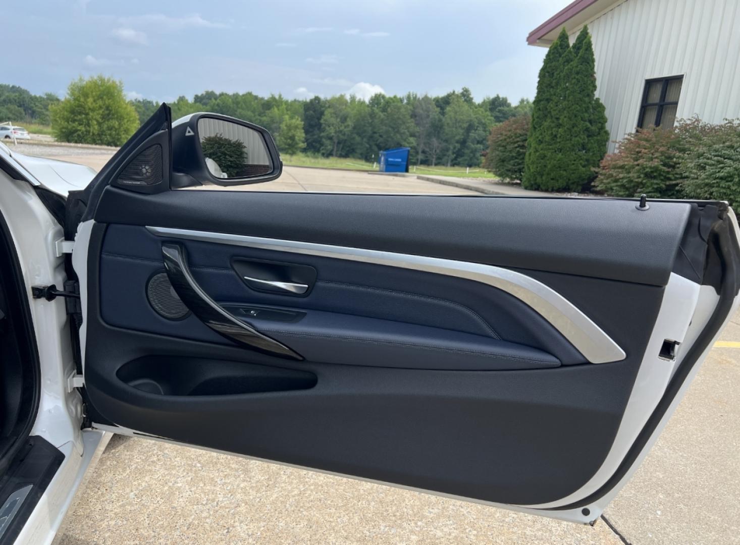 2018 WHITE /Blue Leather BMW 4-Series 440i convertible (WBA4Z7C58JE) with an 3.0L V6 DOHC 24V engine, Automatic transmission, located at 2990 Old Orchard Rd., Jackson, MO, 63755, 37.354214, -89.612106 - 2018 BMW 440i Only 45xxx miles All Wheel Drive 3.0L I6 Automatic Leather Navigation Power/Heated Seats Backup Camera Bluetooth Cruise Power Windows/Locks/Mirrors We have financing available and we accept trades! Fill out a credit application on our website or come by today! If you have - Photo#18