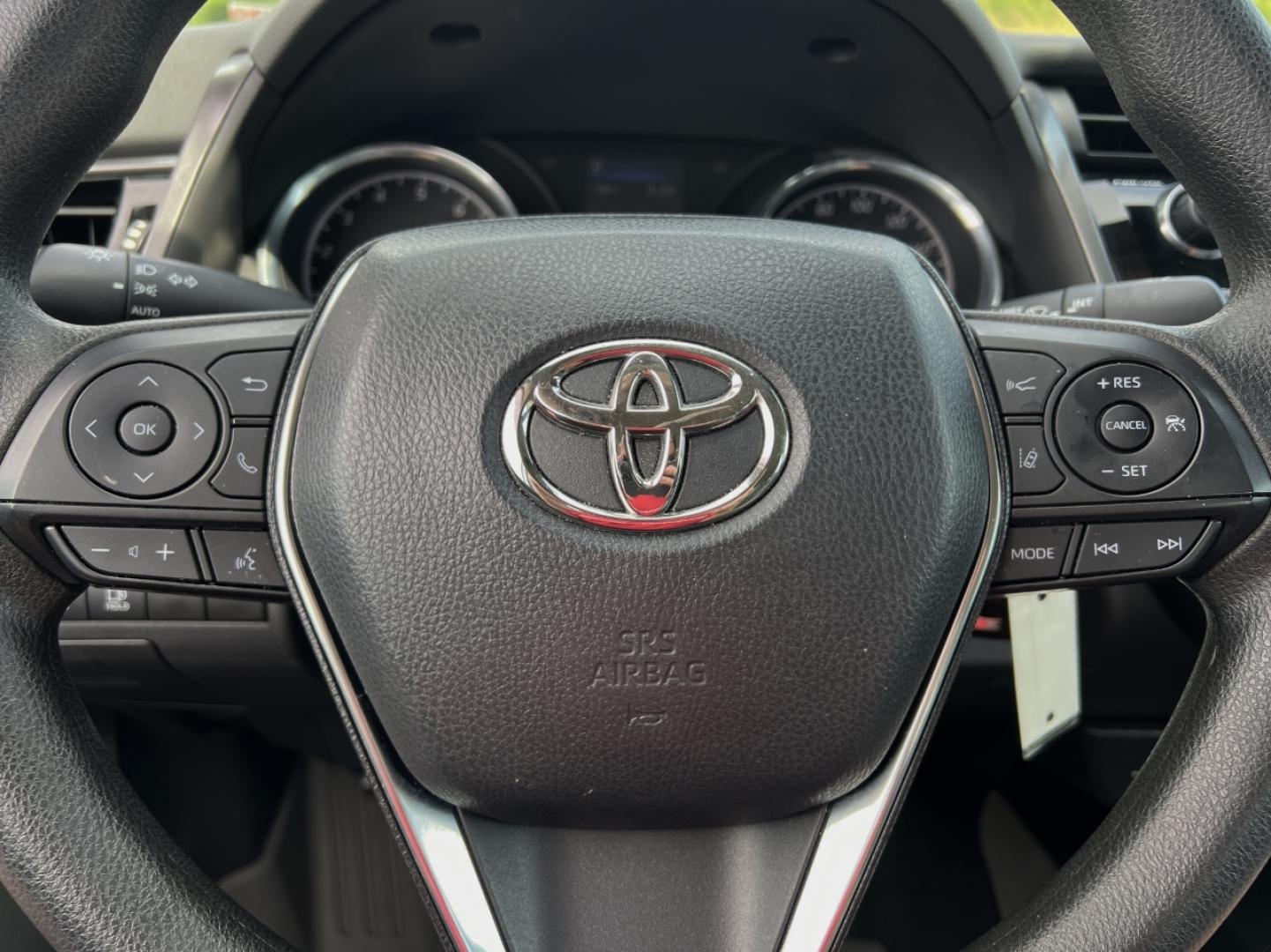 2020 SILVER /Gray Cloth Toyota Camry LE (4T1C11AK0LU) with an 2.5L 4 Cyl. engine, Automatic transmission, located at 506 S. Kingshighway, Cape Girardeau, MO, 63703, (573) 235-5000, 37.294991, -89.553635 - 2020 Toyota Camry LE 1-Owner Only 21xxx miles Front Wheel Drive 2.5L 4 Cyl. Automatic Backup Camera Power Driver Seat Bluetooth Cruise Power Windows/Locks/Mirrors We have financing available and we accept trades! Fill out a credit application on our website or come by today! If you have - Photo#19