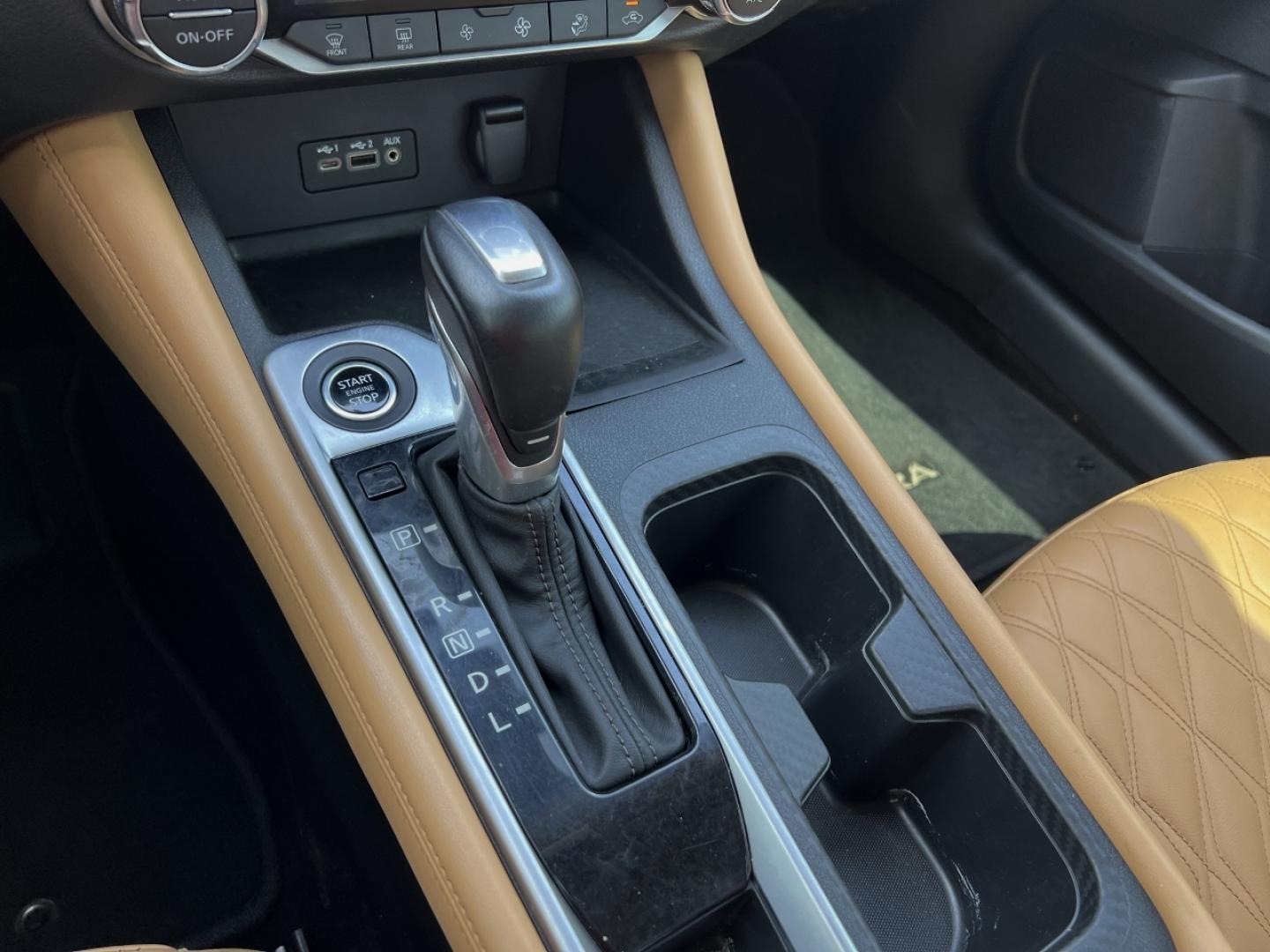 2023 WHITE /Tan Leather Nissan Sentra SV (3N1AB8CV9PY) with an 1.8L 4 Cyl. engine, CVT transmission, located at 506 S. Kingshighway, Cape Girardeau, MO, 63703, (573) 235-5000, 37.294991, -89.553635 - 2023 Nissan Sentra SV 1-Owner 50xxx miles Front Wheel Drive 2.0L 4 Cyl. Automatic Leather Backup Camera Power Driver Seat Heated Seats Heated Steering Wheel Sunroof Bluetooth Remote Start Cruise Power Windows/Locks/Mirrors We have financing available and we accept trades! Fill out a - Photo#24