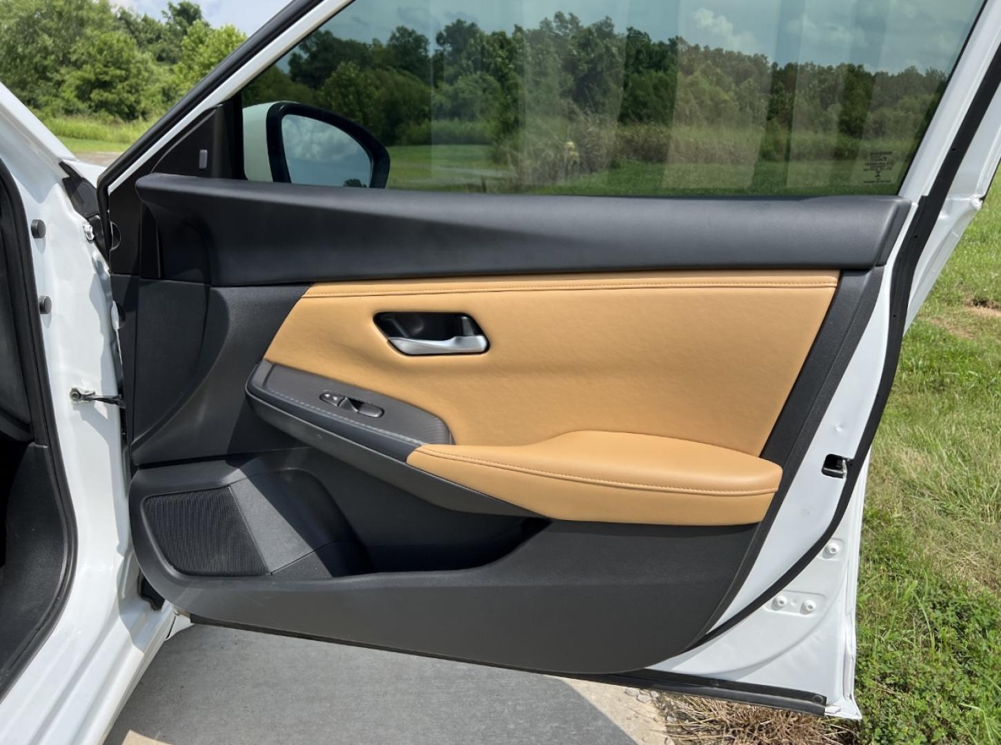 2023 WHITE /Tan Leather Nissan Sentra SV (3N1AB8CV9PY) with an 1.8L 4 Cyl. engine, CVT transmission, located at 506 S. Kingshighway, Cape Girardeau, MO, 63703, (573) 235-5000, 37.294991, -89.553635 - 2023 Nissan Sentra SV 1-Owner 50xxx miles Front Wheel Drive 2.0L 4 Cyl. Automatic Leather Backup Camera Power Driver Seat Heated Seats Heated Steering Wheel Sunroof Bluetooth Remote Start Cruise Power Windows/Locks/Mirrors We have financing available and we accept trades! Fill out a - Photo#16
