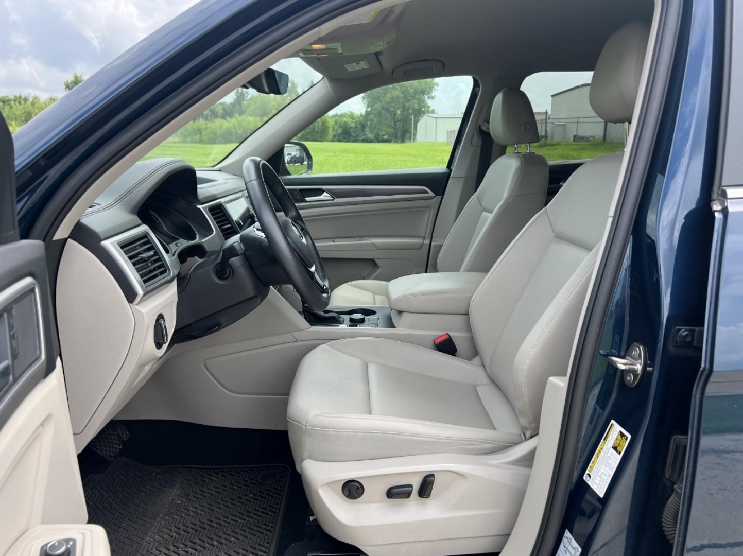 2019 BLUE /Tan Leather Volkswagen Atlas V6 SE w/Technology AWD (1V2UR2CAXKC) with an 3.6L V6 engine, Automatic transmission, located at 506 S. Kingshighway, Cape Girardeau, MO, 63703, (573) 235-5000, 37.294991, -89.553635 - 2019 Volkswagen Atlas SE 1-Owner 101xxx miles All Wheel Drive 3.6L V6 Automatic Leather 3rd Row Backup Camera Bluetooth Remote Start Cruise Power Windows/Locks/Mirrors We have financing available and we accept trades! Fill out a credit application on our website or come by today! If yo - Photo#14