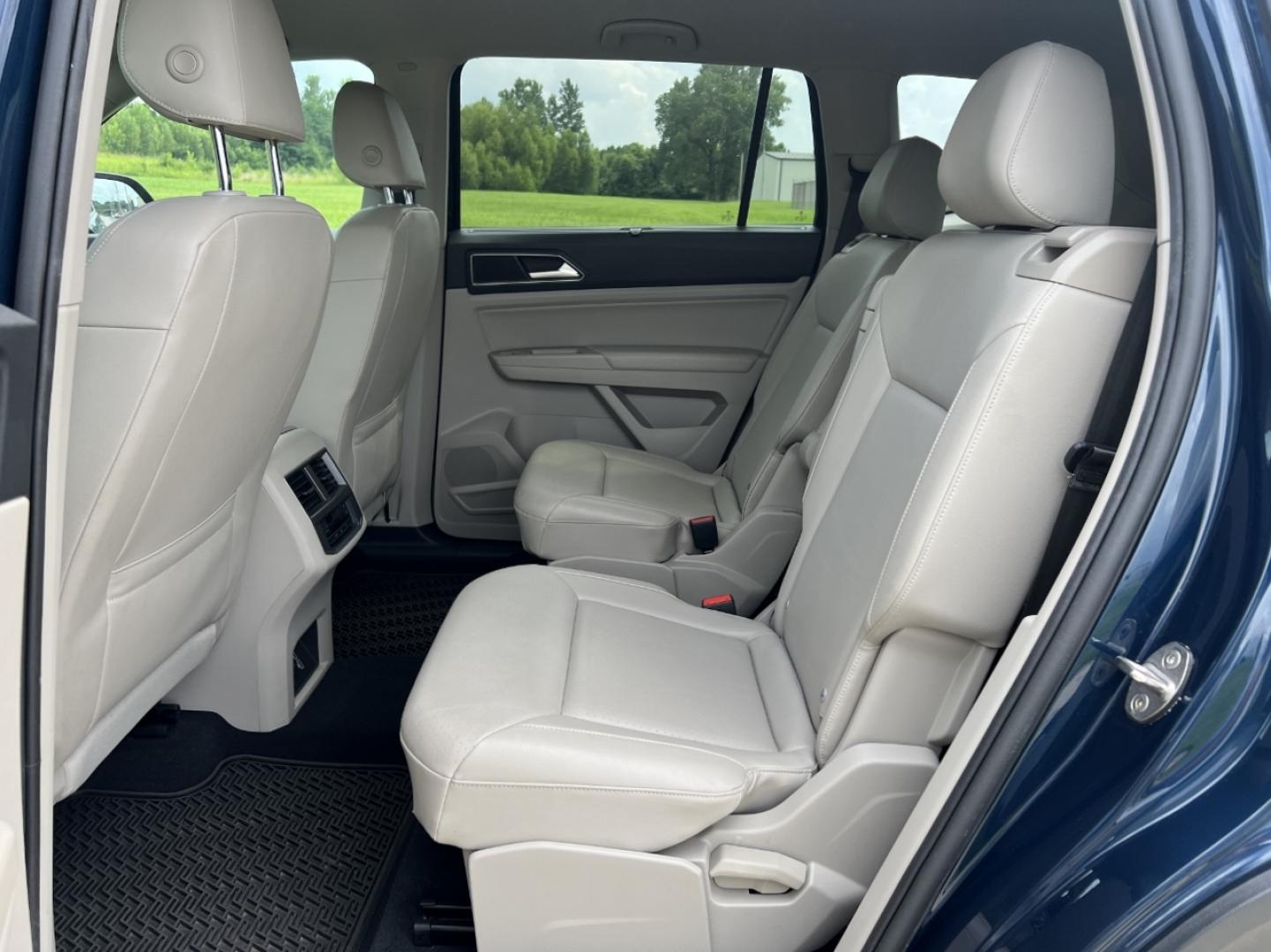 2019 BLUE /Tan Leather Volkswagen Atlas V6 SE w/Technology AWD (1V2UR2CAXKC) with an 3.6L V6 engine, Automatic transmission, located at 506 S. Kingshighway, Cape Girardeau, MO, 63703, (573) 235-5000, 37.294991, -89.553635 - 2019 Volkswagen Atlas SE 1-Owner 101xxx miles All Wheel Drive 3.6L V6 Automatic Leather 3rd Row Backup Camera Bluetooth Remote Start Cruise Power Windows/Locks/Mirrors We have financing available and we accept trades! Fill out a credit application on our website or come by today! If yo - Photo#17