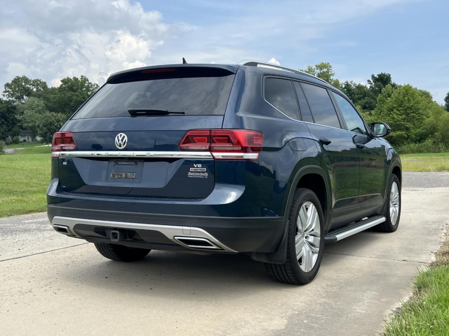 2019 BLUE /Tan Leather Volkswagen Atlas V6 SE w/Technology AWD (1V2UR2CAXKC) with an 3.6L V6 engine, Automatic transmission, located at 506 S. Kingshighway, Cape Girardeau, MO, 63703, (573) 235-5000, 37.294991, -89.553635 - 2019 Volkswagen Atlas SE 1-Owner 101xxx miles All Wheel Drive 3.6L V6 Automatic Leather 3rd Row Backup Camera Bluetooth Remote Start Cruise Power Windows/Locks/Mirrors We have financing available and we accept trades! Fill out a credit application on our website or come by today! If yo - Photo#9