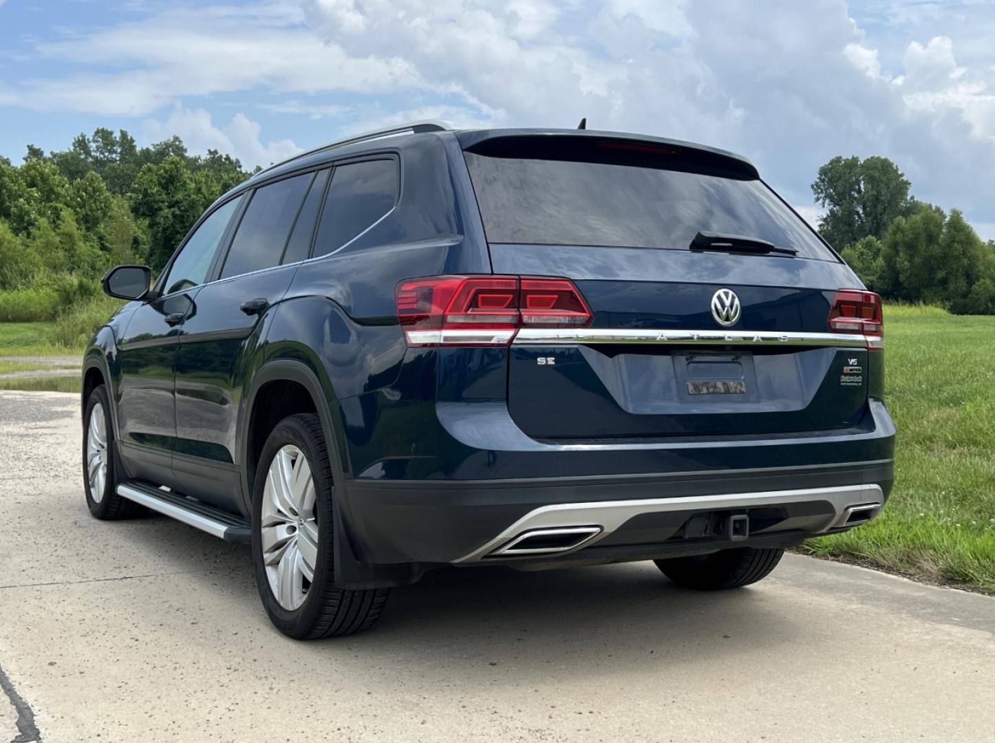 2019 BLUE /Tan Leather Volkswagen Atlas V6 SE w/Technology AWD (1V2UR2CAXKC) with an 3.6L V6 engine, Automatic transmission, located at 506 S. Kingshighway, Cape Girardeau, MO, 63703, (573) 235-5000, 37.294991, -89.553635 - 2019 Volkswagen Atlas SE 1-Owner 101xxx miles All Wheel Drive 3.6L V6 Automatic Leather 3rd Row Backup Camera Bluetooth Remote Start Cruise Power Windows/Locks/Mirrors We have financing available and we accept trades! Fill out a credit application on our website or come by today! If yo - Photo#10