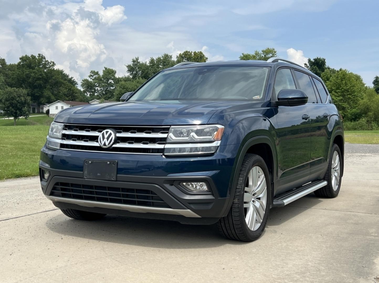 2019 BLUE /Tan Leather Volkswagen Atlas V6 SE w/Technology AWD (1V2UR2CAXKC) with an 3.6L V6 engine, Automatic transmission, located at 506 S. Kingshighway, Cape Girardeau, MO, 63703, (573) 235-5000, 37.294991, -89.553635 - 2019 Volkswagen Atlas SE 1-Owner 101xxx miles All Wheel Drive 3.6L V6 Automatic Leather 3rd Row Backup Camera Bluetooth Remote Start Cruise Power Windows/Locks/Mirrors We have financing available and we accept trades! Fill out a credit application on our website or come by today! If yo - Photo#6