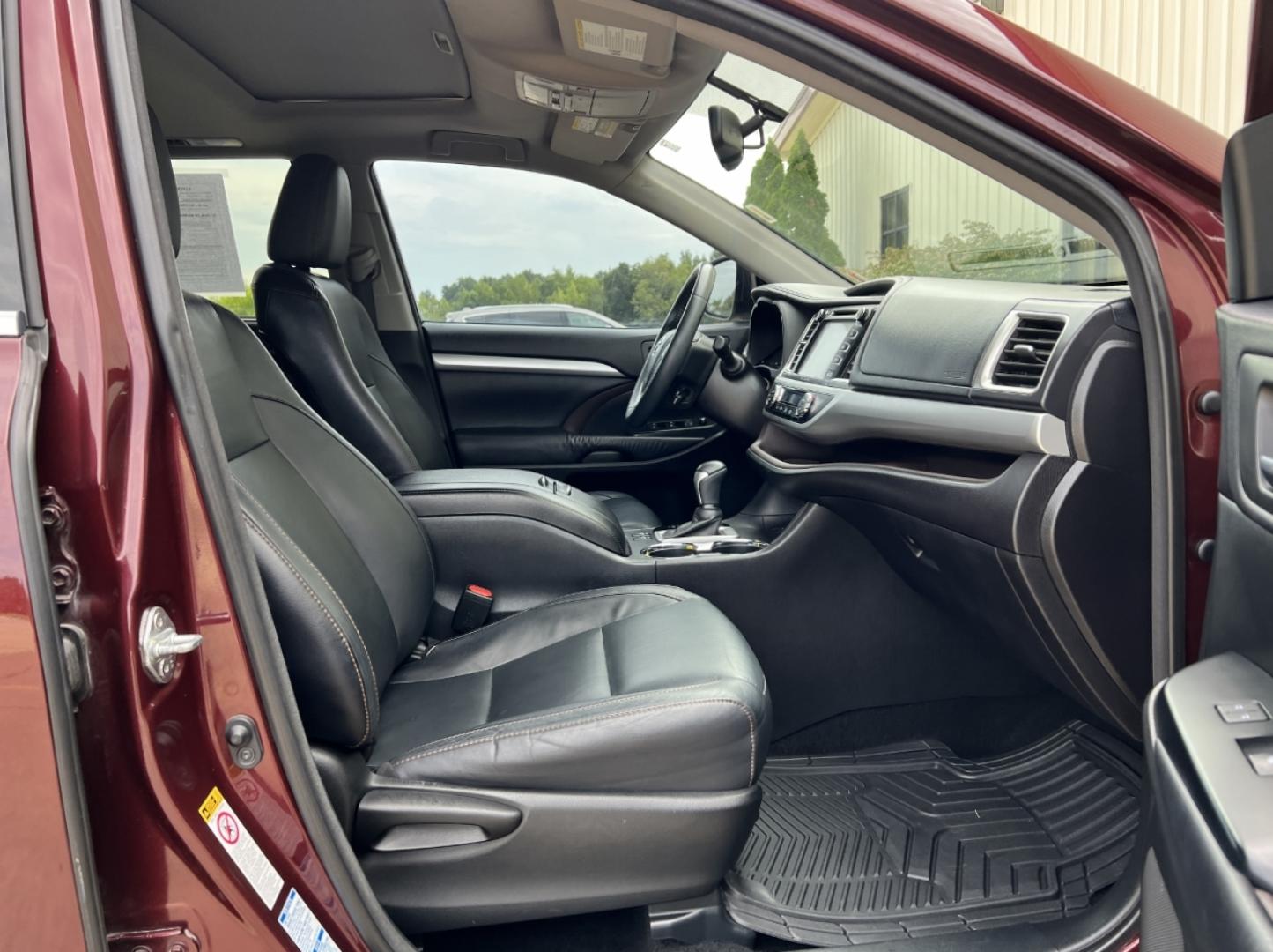 2016 MAROON /Black Leather Toyota Highlander XLE AWD V6 (5TDJKRFH1GS) with an 3.5L V6 engine, Automatic transmission, located at 506 S. Kingshighway, Cape Girardeau, MO, 63703, (573) 235-5000, 37.294991, -89.553635 - 2016 Toyota Highlander XLE 167xxx miles All Wheel Drive 3.5L V6 Automatic Leather 3rd Row Navigation Power Driver Seat Heated Seats Backup Camera Bluetooth Cruise Power Windows/Locks/Mirrors We have financing available and we accept trades! Fill out a credit application on our website - Photo#17