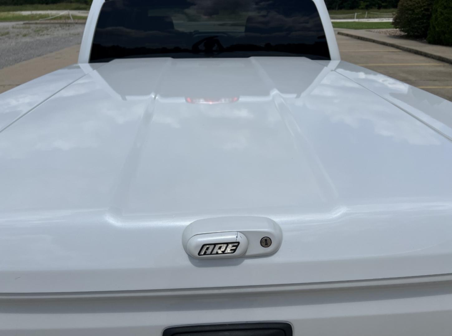 2016 WHITE /Tan Leather GMC Sierra 1500 SLT Crew Cab Long Box 4WD (3GTU2NEC0GG) with an 5.3L V8 engine, Automatic transmission, located at 506 S. Kingshighway, Cape Girardeau, MO, 63703, (573) 235-5000, 37.294991, -89.553635 - 2016 GMC Sierra 1500 SLT 133xxx miles 4x4 5.3L V8 Automatic Leather New Tires Navigation Power/Heated/Cooled Seats Backup Camera Sunroof Bluetooth Remote Start Cruise Power Windows/Locks/Mirrors We have financing available and we accept trades! Fill out a credit application on our web - Photo#23