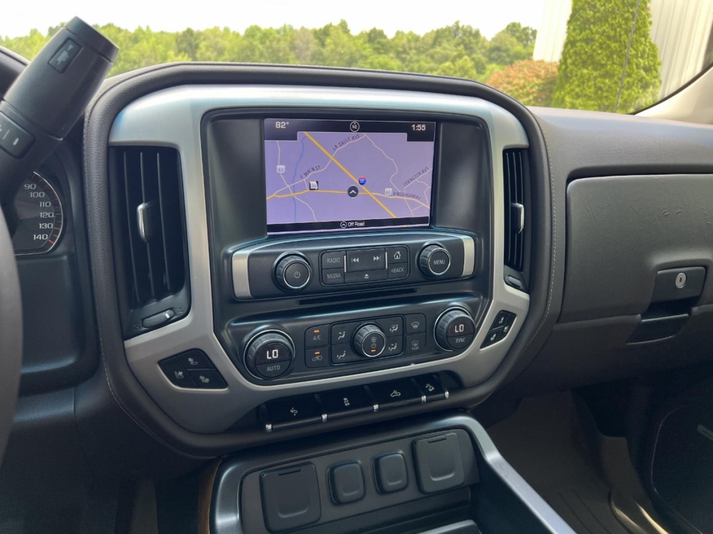 2016 WHITE /Tan Leather GMC Sierra 1500 SLT Crew Cab Long Box 4WD (3GTU2NEC0GG) with an 5.3L V8 engine, Automatic transmission, located at 506 S. Kingshighway, Cape Girardeau, MO, 63703, (573) 235-5000, 37.294991, -89.553635 - 2016 GMC Sierra 1500 SLT 133xxx miles 4x4 5.3L V8 Automatic Leather New Tires Navigation Power/Heated/Cooled Seats Backup Camera Sunroof Bluetooth Remote Start Cruise Power Windows/Locks/Mirrors We have financing available and we accept trades! Fill out a credit application on our web - Photo#27