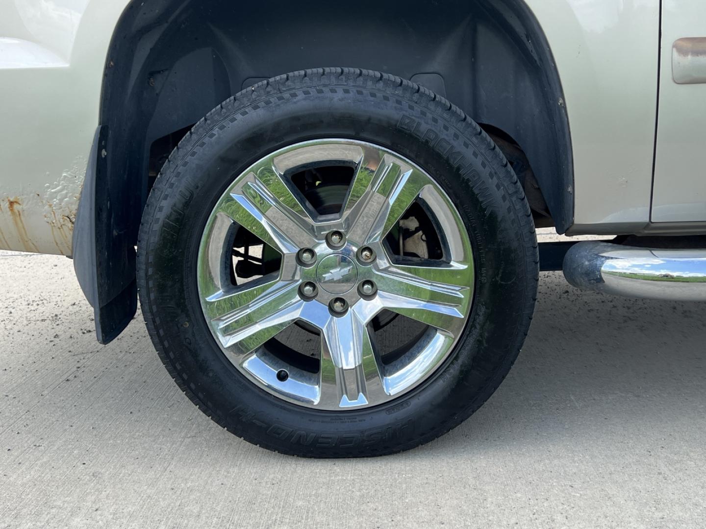 2007 GOLD /Tan Leather Chevrolet Avalanche LS 4WD (3GNFK12387G) with an 5.3L V8 engine, Automatic transmission, located at 506 S. Kingshighway, Cape Girardeau, MO, 63703, (573) 235-5000, 37.294991, -89.553635 - 2007 Chevrolet Avalanche 1500 LS 183xxx miles 4x4 5.3L V8 Automatic Leather Power/Heated Seats Sunroof Cruise Power Windows/Locks/Mirrors We have financing available and we accept trades! Fill out a credit application on our website or come by today! If you have any questions, give us a c - Photo#35