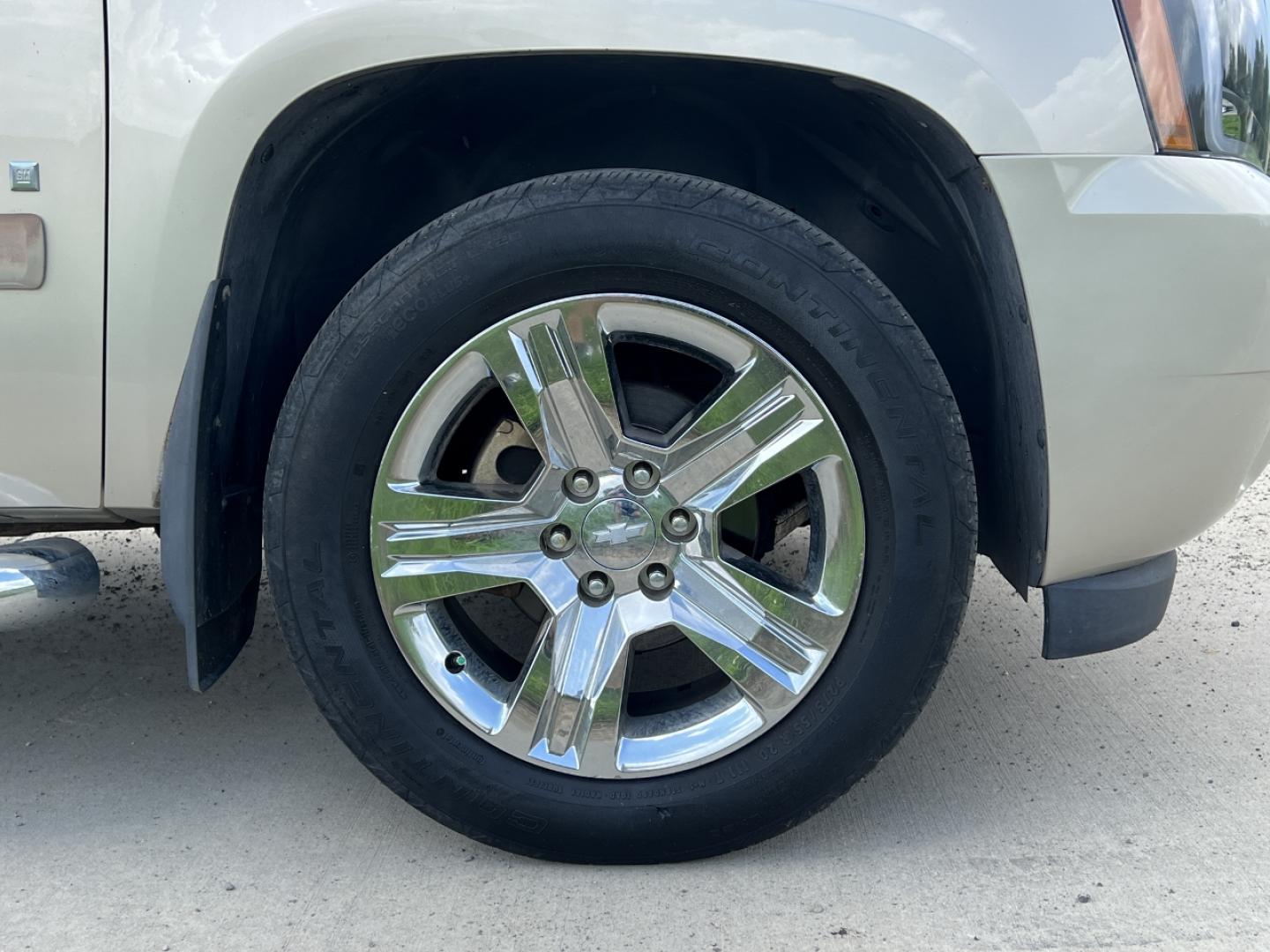 2007 GOLD /Tan Leather Chevrolet Avalanche LS 4WD (3GNFK12387G) with an 5.3L V8 engine, Automatic transmission, located at 506 S. Kingshighway, Cape Girardeau, MO, 63703, (573) 235-5000, 37.294991, -89.553635 - 2007 Chevrolet Avalanche 1500 LS 183xxx miles 4x4 5.3L V8 Automatic Leather Power/Heated Seats Sunroof Cruise Power Windows/Locks/Mirrors We have financing available and we accept trades! Fill out a credit application on our website or come by today! If you have any questions, give us a c - Photo#36