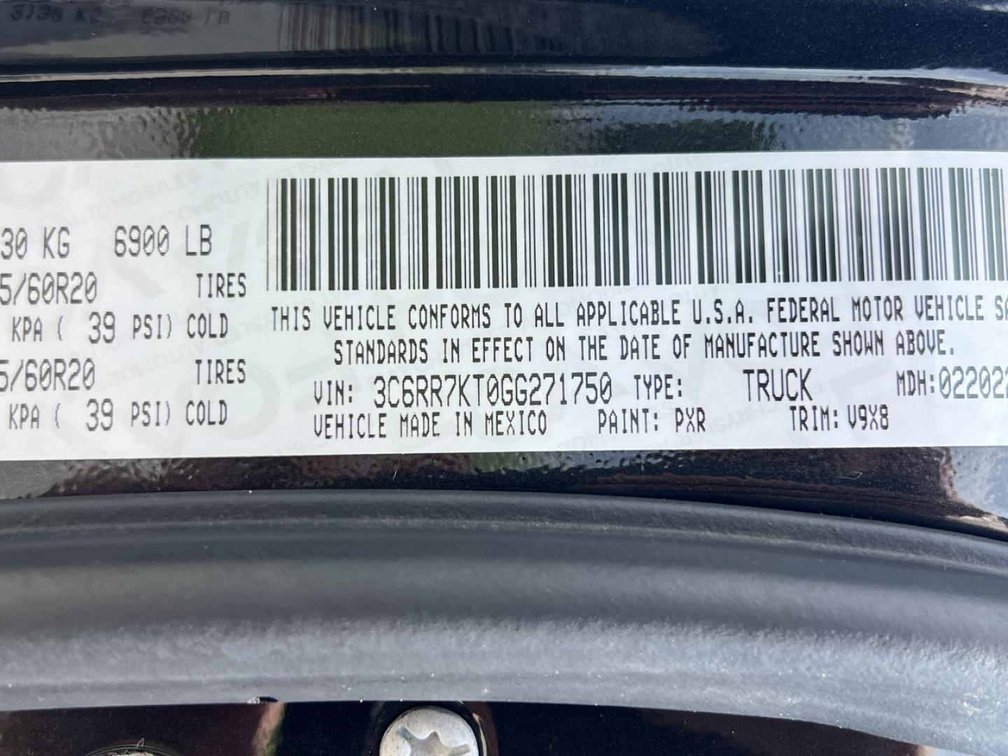 2016 BLACK /Gray Cloth RAM 1500 ST Crew Cab SWB 4WD (3C6RR7KT0GG) with an 5.7L V8 HEMI engine, Automatic transmission, located at 506 S. Kingshighway, Cape Girardeau, MO, 63703, (573) 235-5000, 37.294991, -89.553635 - 2016 Ram 1500 ST 1-Owner 157xxx miles 4x4 5.7L V8 HEMI Automatic Backup Camera Bluetooth Cruise Power Windows/Locks/Mirrors We have financing available and we accept trades! Fill out a credit application on our website or come by today! If you have any questions, give us a call at (573) 2 - Photo#37