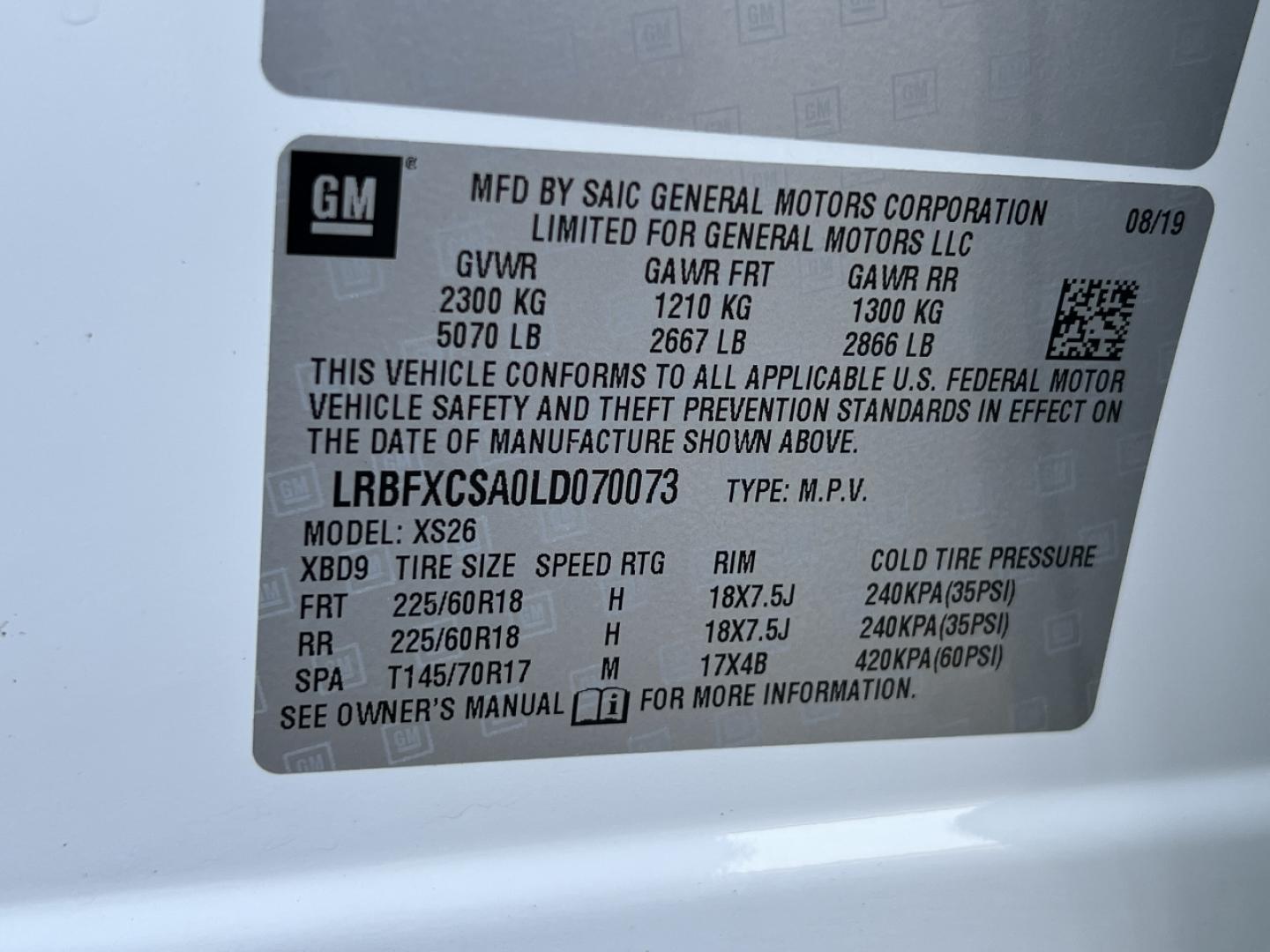 2020 WHITE /Gray Leather Buick Envision Essence AWD (LRBFXCSA0LD) with an 2.5L 4 Cyl. engine, Automatic transmission, located at 506 S. Kingshighway, Cape Girardeau, MO, 63703, (573) 235-5000, 37.294991, -89.553635 - 2020 Buick Envision Essence 1-Owner Only 48xxx miles Front Wheel Drive 2.5L 4 Cyl. Automatic Leather Backup Camera Power/Heated Seats Heated Rear Seats Heated Steering Wheel Bluetooth Remote Start Cruise Power Windows/Locks/Mirrors We have financing available and we accept trades! Fil - Photo#48