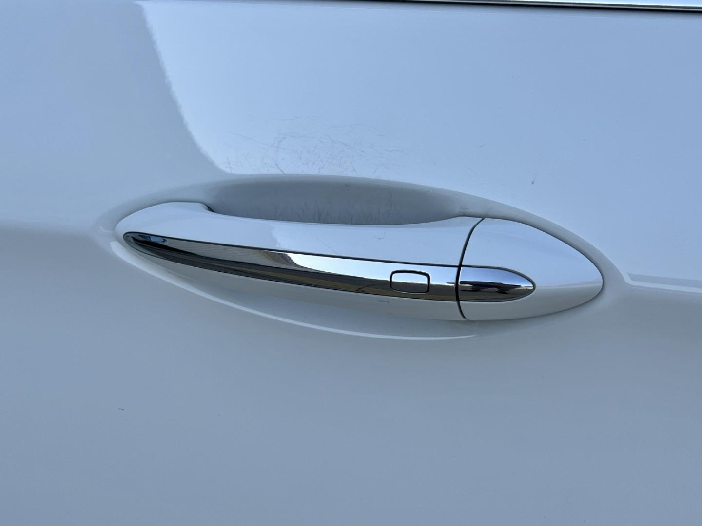 2020 WHITE /Gray Leather Buick Envision Essence AWD (LRBFXCSA0LD) with an 2.5L 4 Cyl. engine, Automatic transmission, located at 506 S. Kingshighway, Cape Girardeau, MO, 63703, (573) 235-5000, 37.294991, -89.553635 - 2020 Buick Envision Essence 1-Owner Only 48xxx miles Front Wheel Drive 2.5L 4 Cyl. Automatic Leather Backup Camera Power/Heated Seats Heated Rear Seats Heated Steering Wheel Bluetooth Remote Start Cruise Power Windows/Locks/Mirrors We have financing available and we accept trades! Fil - Photo#34