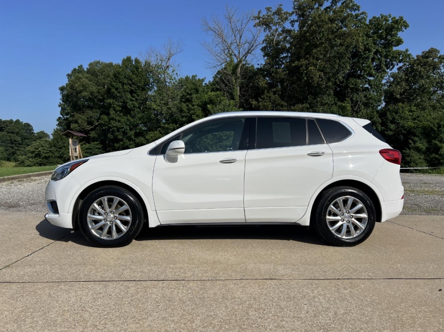 2020 WHITE /Gray Leather Buick Envision Essence AWD (LRBFXCSA0LD) with an 2.5L 4 Cyl. engine, Automatic transmission, located at 506 S. Kingshighway, Cape Girardeau, MO, 63703, (573) 235-5000, 37.294991, -89.553635 - 2020 Buick Envision Essence 1-Owner Only 48xxx miles Front Wheel Drive 2.5L 4 Cyl. Automatic Leather Backup Camera Power/Heated Seats Heated Rear Seats Heated Steering Wheel Bluetooth Remote Start Cruise Power Windows/Locks/Mirrors We have financing available and we accept trades! Fil - Photo#8