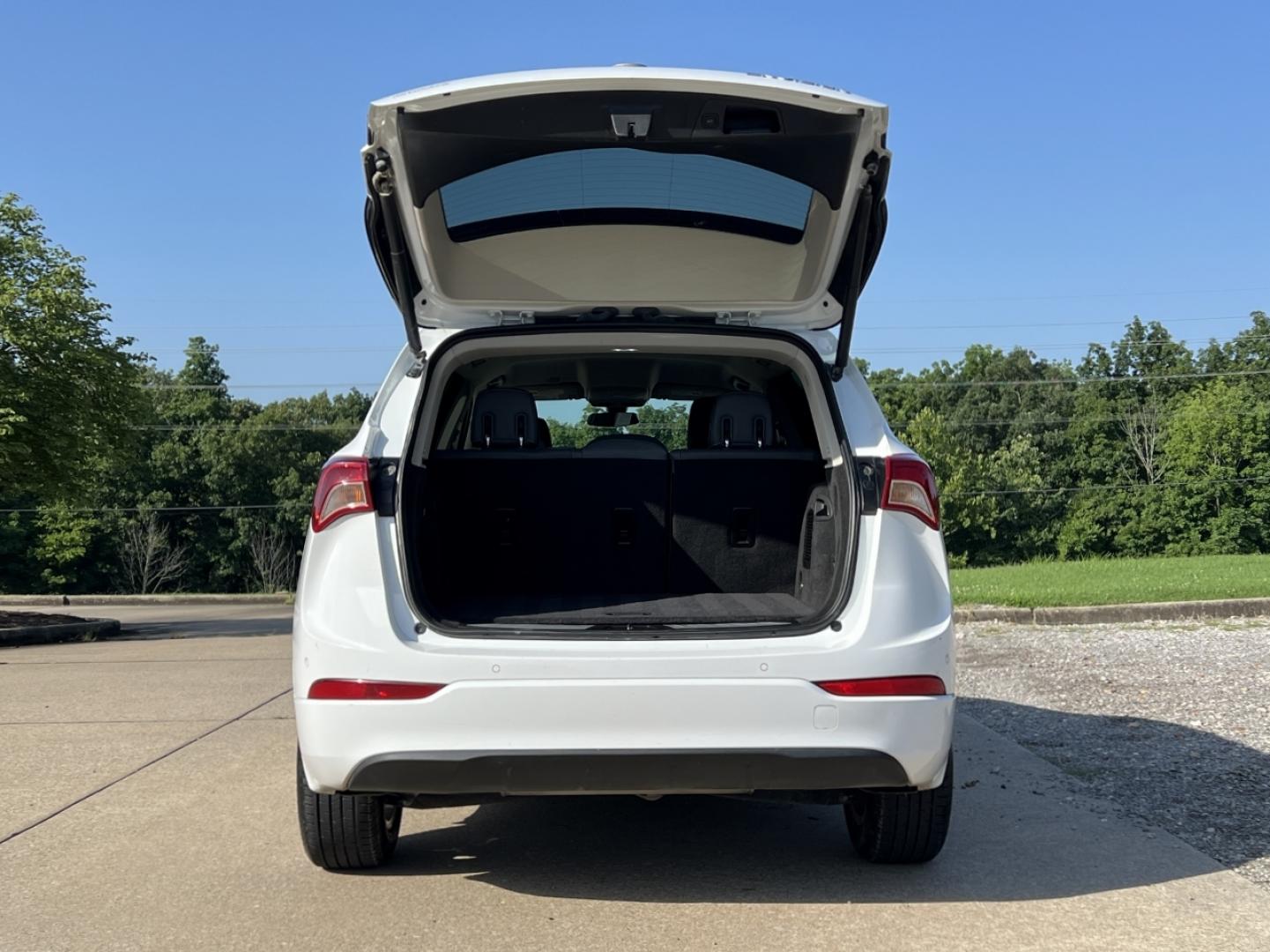 2020 WHITE /Gray Leather Buick Envision Essence AWD (LRBFXCSA0LD) with an 2.5L 4 Cyl. engine, Automatic transmission, located at 506 S. Kingshighway, Cape Girardeau, MO, 63703, (573) 235-5000, 37.294991, -89.553635 - 2020 Buick Envision Essence 1-Owner Only 48xxx miles Front Wheel Drive 2.5L 4 Cyl. Automatic Leather Backup Camera Power/Heated Seats Heated Rear Seats Heated Steering Wheel Bluetooth Remote Start Cruise Power Windows/Locks/Mirrors We have financing available and we accept trades! Fil - Photo#20