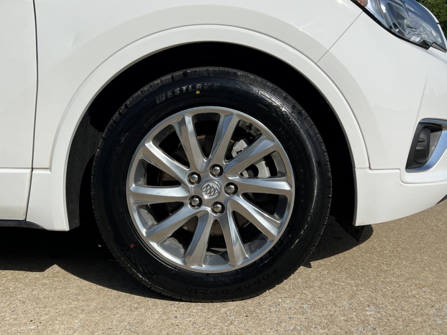 2020 WHITE /Gray Leather Buick Envision Essence AWD (LRBFXCSA0LD) with an 2.5L 4 Cyl. engine, Automatic transmission, located at 506 S. Kingshighway, Cape Girardeau, MO, 63703, (573) 235-5000, 37.294991, -89.553635 - 2020 Buick Envision Essence 1-Owner Only 48xxx miles Front Wheel Drive 2.5L 4 Cyl. Automatic Leather Backup Camera Power/Heated Seats Heated Rear Seats Heated Steering Wheel Bluetooth Remote Start Cruise Power Windows/Locks/Mirrors We have financing available and we accept trades! Fil - Photo#41