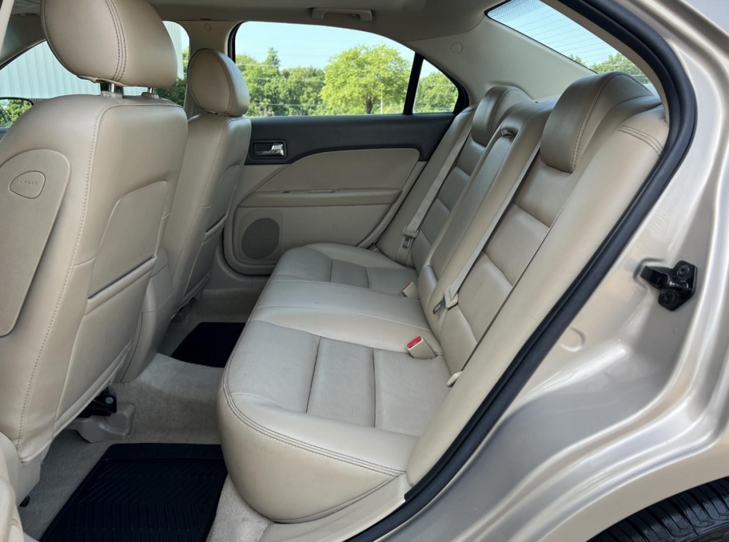 2006 GOLD /Tan Leather Ford Fusion V6 SEL (3FAHP08176R) with an 3.0L V6 engine, Automatic transmission, located at 506 S. Kingshighway, Cape Girardeau, MO, 63703, (573) 235-5000, 37.294991, -89.553635 - 2006 Ford Fusion SEL 128xxx miles Front Wheel Drive 3.0L V6 Automatic Leather Power Driver Seat Heated Seats Sunroof Cruise Power Windows/Locks/Mirrors We have financing available and we accept trades! Fill out a credit application on our website or come by today! If you have any questio - Photo#16