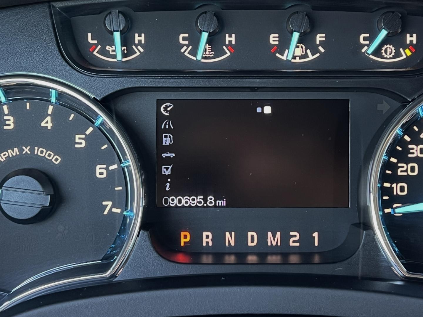 2011 MAROON /Gray Cloth Ford F-150 XLT SuperCrew 5.5-ft. Bed 4WD (1FTFW1EFXBK) with an 5.0L V8 engine, Automatic transmission, located at 506 S. Kingshighway, Cape Girardeau, MO, 63703, (573) 235-5000, 37.294991, -89.553635 - 2011 Ford F-150 XLT Only 90xxx miles 4x4 5.0L V8 Automatic New Tires Backup Camera Power Driver Seat Bluetooth Cruise Power Windows/Locks/Mirrors We have financing available and we accept trades! Fill out a credit application on our website or come by today! If you have any questions, gi - Photo#21