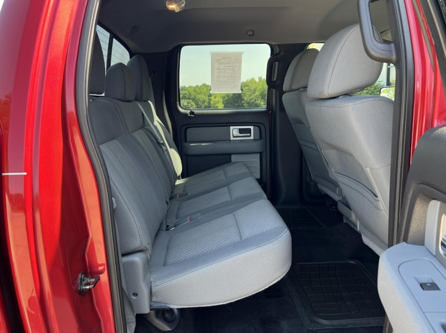 2011 MAROON /Gray Cloth Ford F-150 XLT SuperCrew 5.5-ft. Bed 4WD (1FTFW1EFXBK) with an 5.0L V8 engine, Automatic transmission, located at 506 S. Kingshighway, Cape Girardeau, MO, 63703, (573) 235-5000, 37.294991, -89.553635 - 2011 Ford F-150 XLT Only 90xxx miles 4x4 5.0L V8 Automatic New Tires Backup Camera Power Driver Seat Bluetooth Cruise Power Windows/Locks/Mirrors We have financing available and we accept trades! Fill out a credit application on our website or come by today! If you have any questions, gi - Photo#17