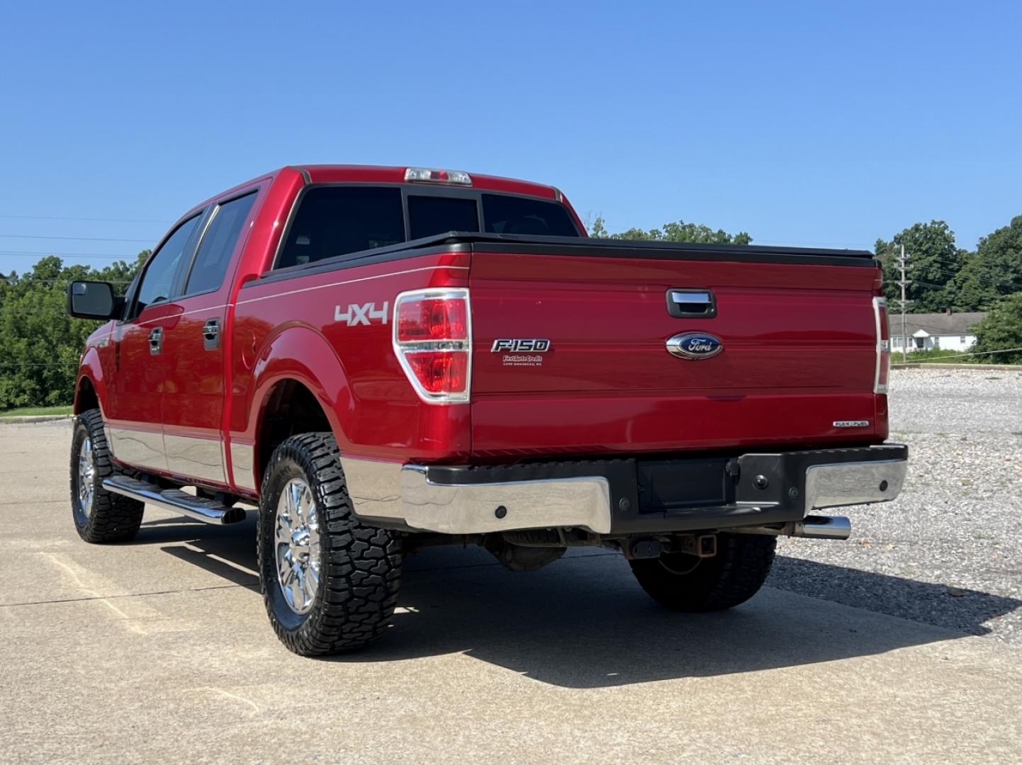 2011 MAROON /Gray Cloth Ford F-150 XLT SuperCrew 5.5-ft. Bed 4WD (1FTFW1EFXBK) with an 5.0L V8 engine, Automatic transmission, located at 506 S. Kingshighway, Cape Girardeau, MO, 63703, (573) 235-5000, 37.294991, -89.553635 - 2011 Ford F-150 XLT Only 90xxx miles 4x4 5.0L V8 Automatic New Tires Backup Camera Power Driver Seat Bluetooth Cruise Power Windows/Locks/Mirrors We have financing available and we accept trades! Fill out a credit application on our website or come by today! If you have any questions, gi - Photo#9