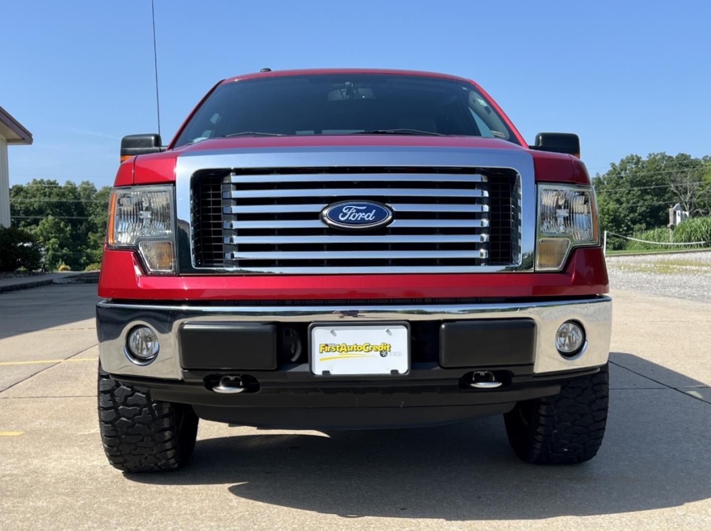2011 MAROON /Gray Cloth Ford F-150 XLT SuperCrew 5.5-ft. Bed 4WD (1FTFW1EFXBK) with an 5.0L V8 engine, Automatic transmission, located at 506 S. Kingshighway, Cape Girardeau, MO, 63703, (573) 235-5000, 37.294991, -89.553635 - 2011 Ford F-150 XLT Only 90xxx miles 4x4 5.0L V8 Automatic New Tires Backup Camera Power Driver Seat Bluetooth Cruise Power Windows/Locks/Mirrors We have financing available and we accept trades! Fill out a credit application on our website or come by today! If you have any questions, gi - Photo#11