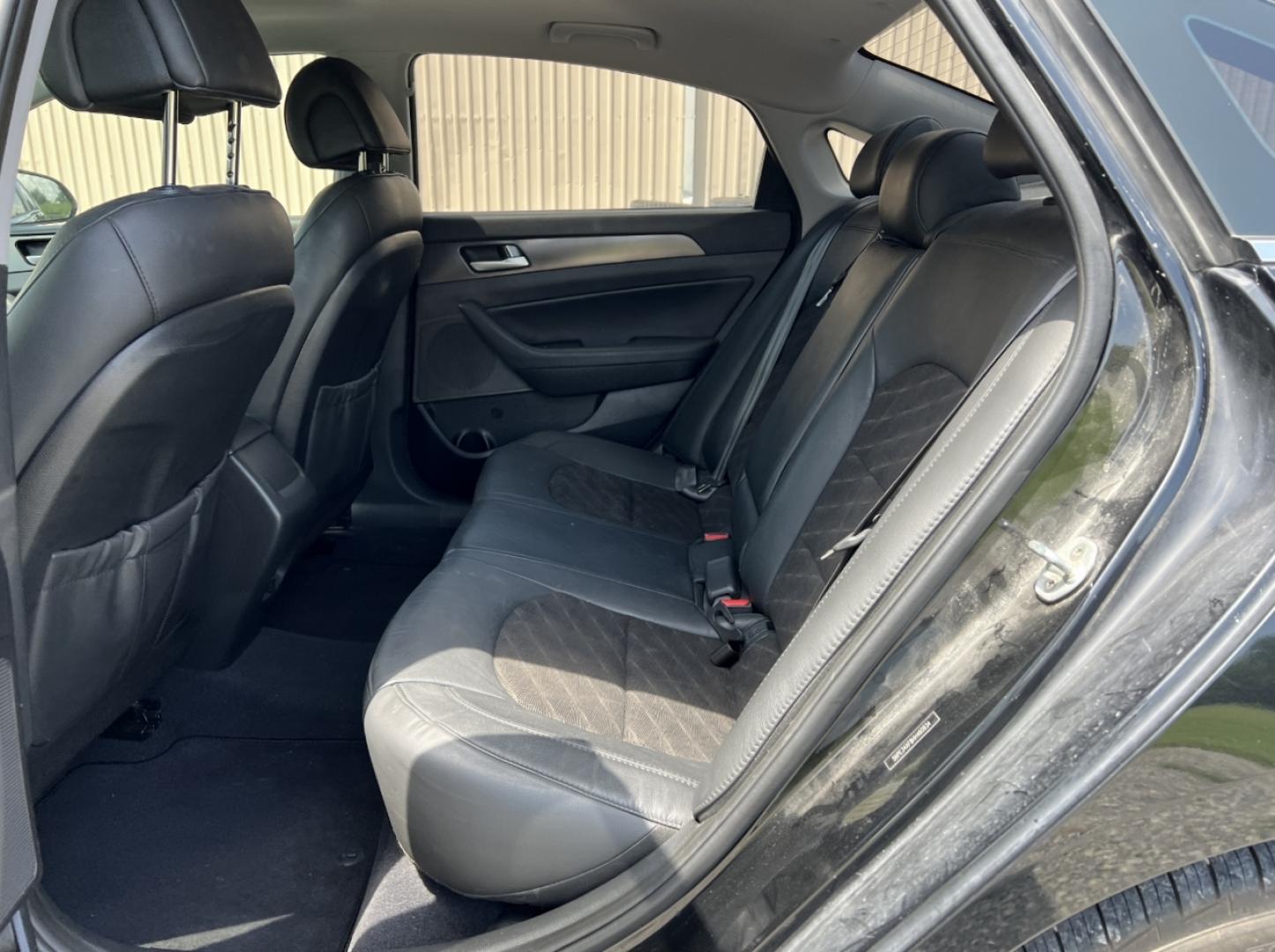 2017 BLACK /Black Leather Hyundai Sonata Sport (5NPE34AF8HH) with an 2.4L 4 Cyl. engine, Automatic transmission, located at 2990 Old Orchard Rd., Jackson, MO, 63755, 37.354214, -89.612106 - We have financing available and we accept trades! Fill out a credit application on our website or come by today! If you have any questions, give us a call at (573) 204-7777 or visit our website at firstautocredit.com. - Photo#7