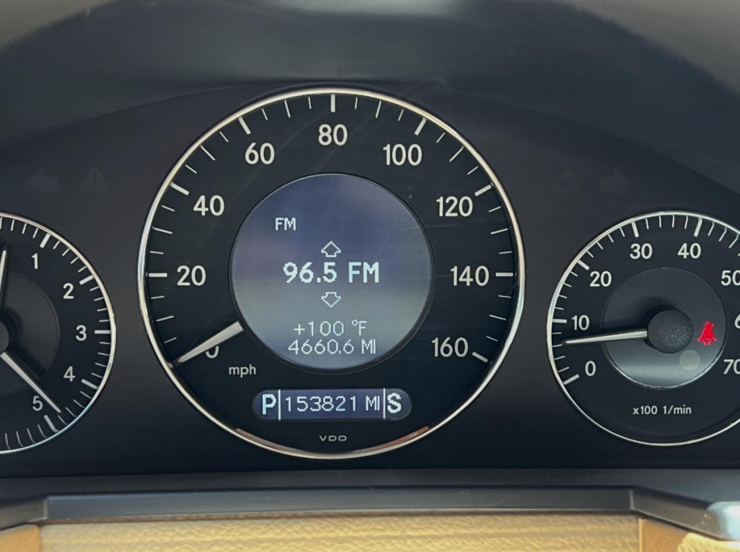 2009 WHITE /Tan Leather Mercedes-Benz E-Class E350 4MATIC Sedan (WDBUF87X69B) with an 3.5L V6 engine, Automatic transmission, located at 2990 Old Orchard Rd., Jackson, MO, 63755, 37.354214, -89.612106 - We have financing available and we accept trades! Fill out a credit application on our website or come by today! If you have any questions, give us a call at (573) 204-7777 or visit our website at firstautocredit.com. - Photo#1