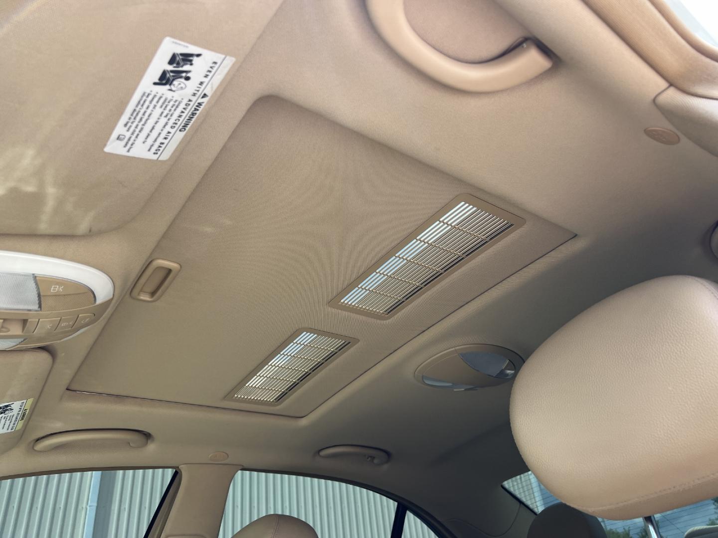 2009 WHITE /Tan Leather Mercedes-Benz E-Class E350 4MATIC Sedan (WDBUF87X69B) with an 3.5L V6 engine, Automatic transmission, located at 2990 Old Orchard Rd., Jackson, MO, 63755, 37.354214, -89.612106 - We have financing available and we accept trades! Fill out a credit application on our website or come by today! If you have any questions, give us a call at (573) 204-7777 or visit our website at firstautocredit.com. - Photo#5