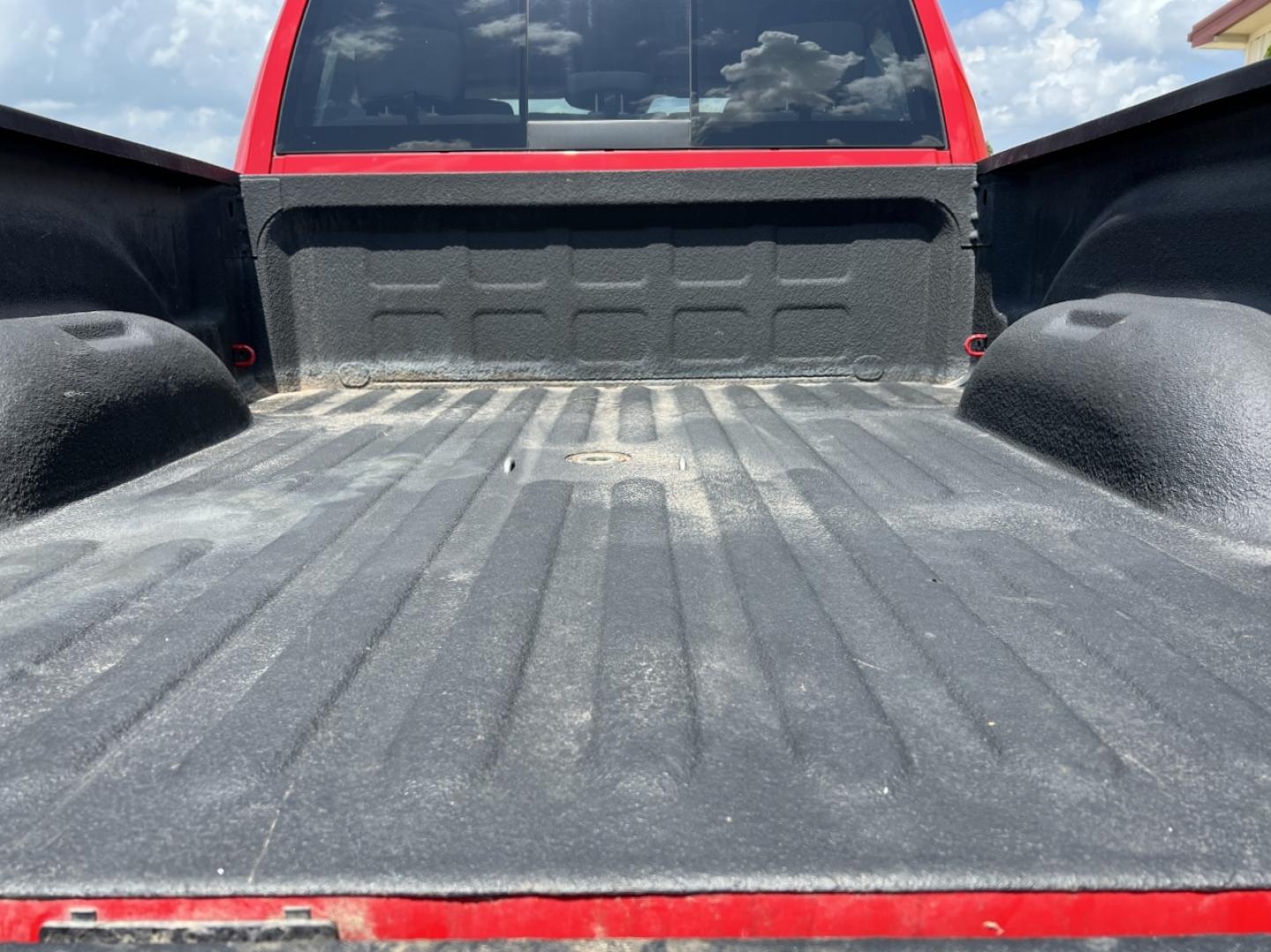 2014 RED /Gray Cloth RAM 2500 Big Horn Crew Cab 4WD (3C6TR5DT4EG) with an 5.7L V8 engine, Automatic transmission, located at 506 S. Kingshighway, Cape Girardeau, MO, 63703, (573) 235-5000, 37.294991, -89.553635 - 2014 Ram 2500 Heavy Duty Big Horn Only 52xxx miles 4x4 5.7L V8 HEMI Automatic Power Driver Seat Bluetooth Remote Start Cruise Power Windows/Locks/Mirrors We have financing available and we accept trades! Fill out a credit application on our website or come by today! If you have any questi - Photo#19