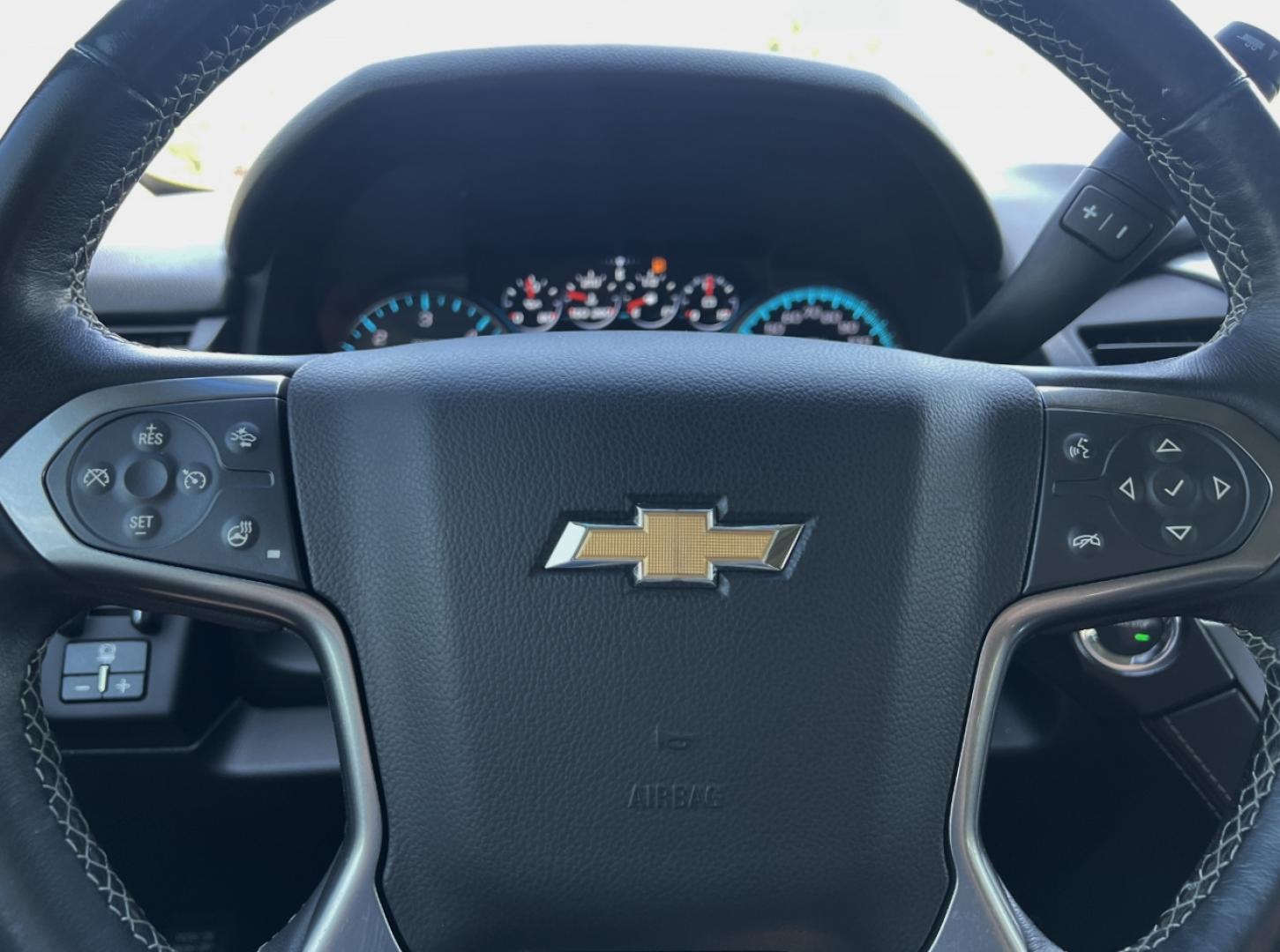 2019 BLACK /Black Leather Chevrolet Suburban Premier 4WD (1GNSKJKJ7KR) with an 6.2L V8 engine, Automatic transmission, located at 506 S. Kingshighway, Cape Girardeau, MO, 63703, (573) 235-5000, 37.294991, -89.553635 - 2019 Chevrolet Suburban 1500 Premier 92xxx miles 4 Wheel Drive 6.2L V8 Automatic Leather 3rd Row Navigation Rear Entertainment Power/Heated/Cooled Seats Heated Rear Seats Heated Steering Wheel Backup Camera Bluetooth Cruise Power Windows/Locks/Mirrors We have financing available and - Photo#29