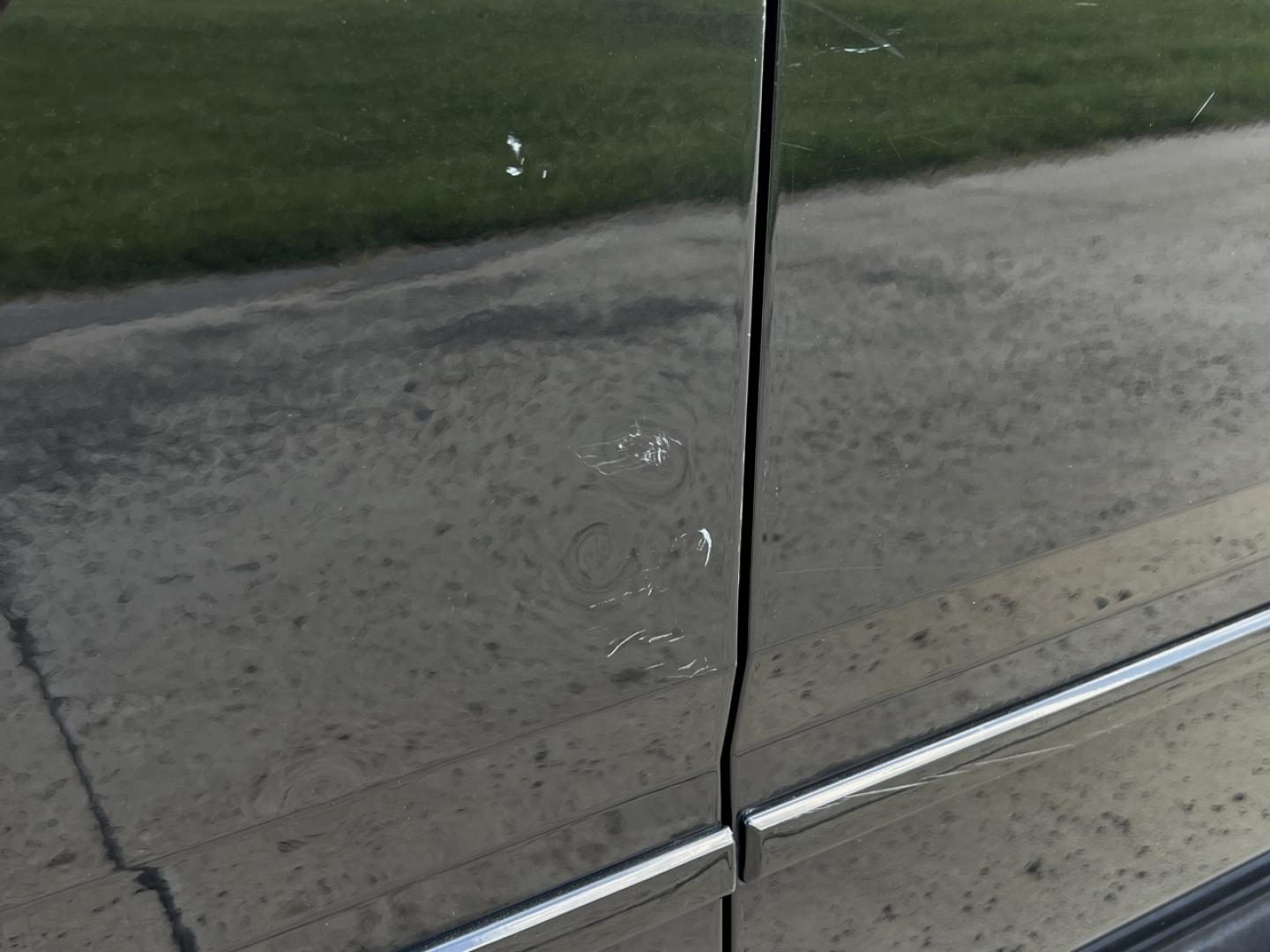2019 BLACK /Black Leather Chevrolet Suburban Premier 4WD (1GNSKJKJ7KR) with an 6.2L V8 engine, Automatic transmission, located at 506 S. Kingshighway, Cape Girardeau, MO, 63703, (573) 235-5000, 37.294991, -89.553635 - 2019 Chevrolet Suburban 1500 Premier 92xxx miles 4 Wheel Drive 6.2L V8 Automatic Leather 3rd Row Navigation Rear Entertainment Power/Heated/Cooled Seats Heated Rear Seats Heated Steering Wheel Backup Camera Bluetooth Cruise Power Windows/Locks/Mirrors We have financing available and - Photo#51